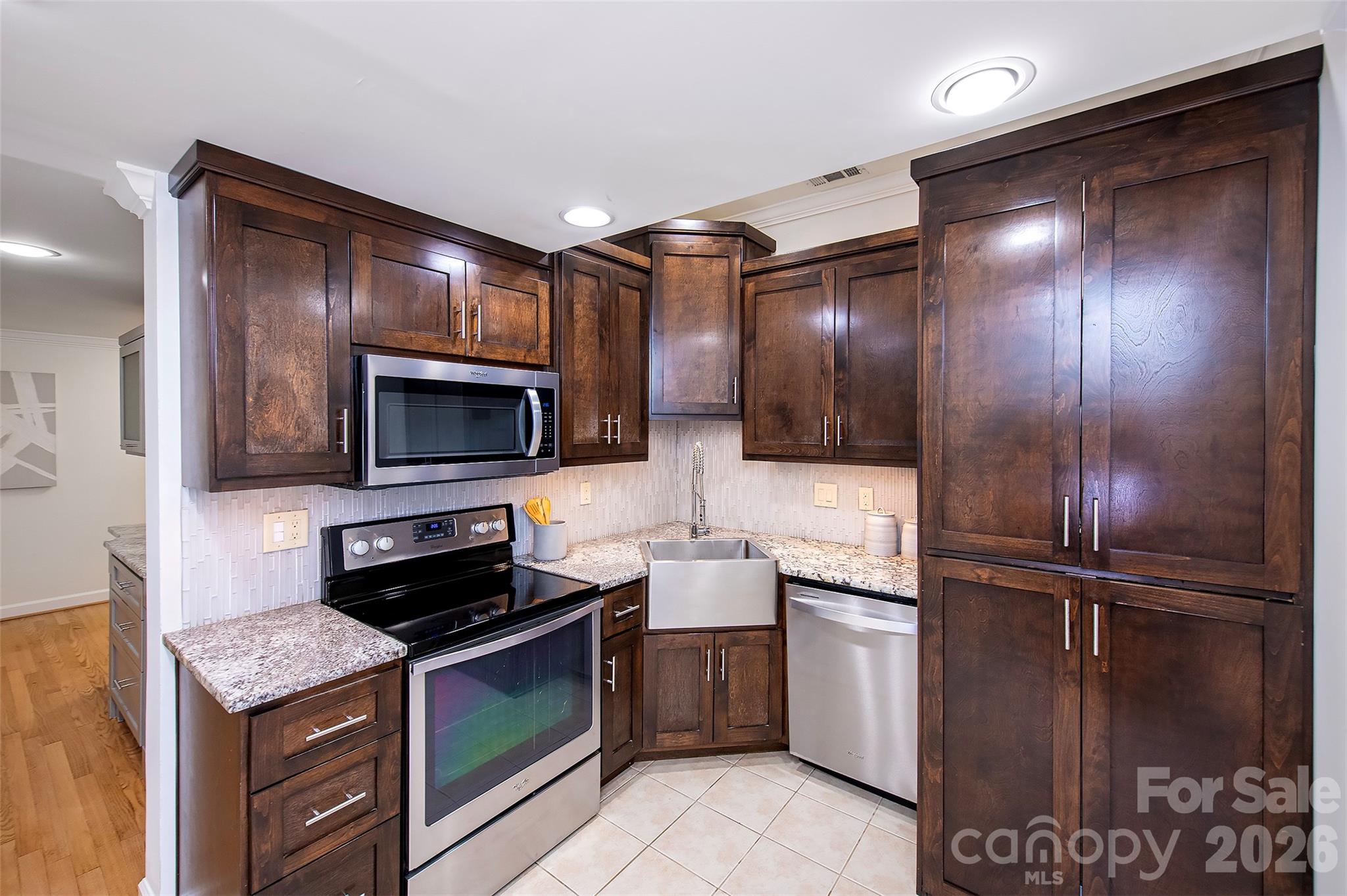 939 Linda Lane Property Photo 32