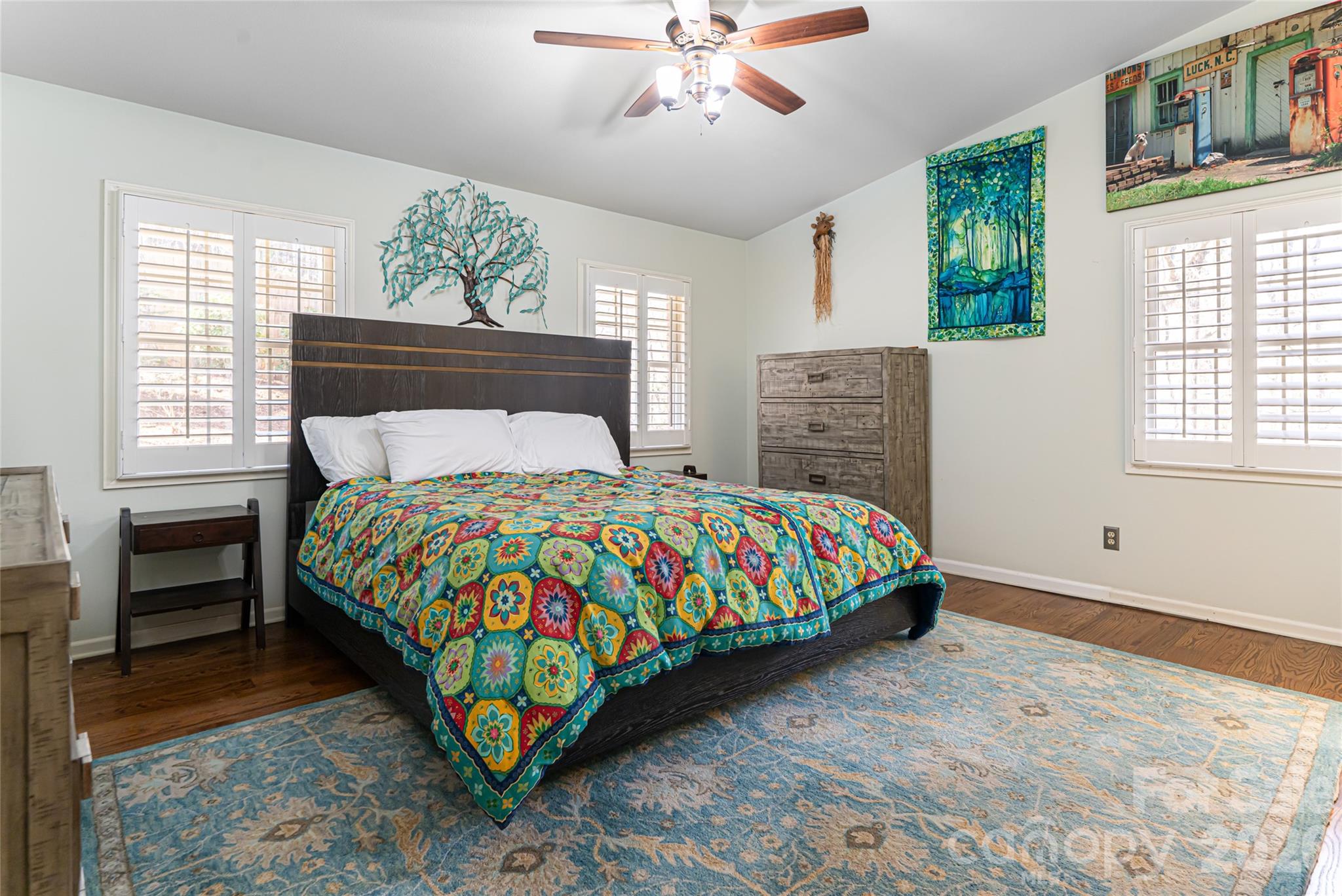 106 Oak Hollow Court Property Photo 23