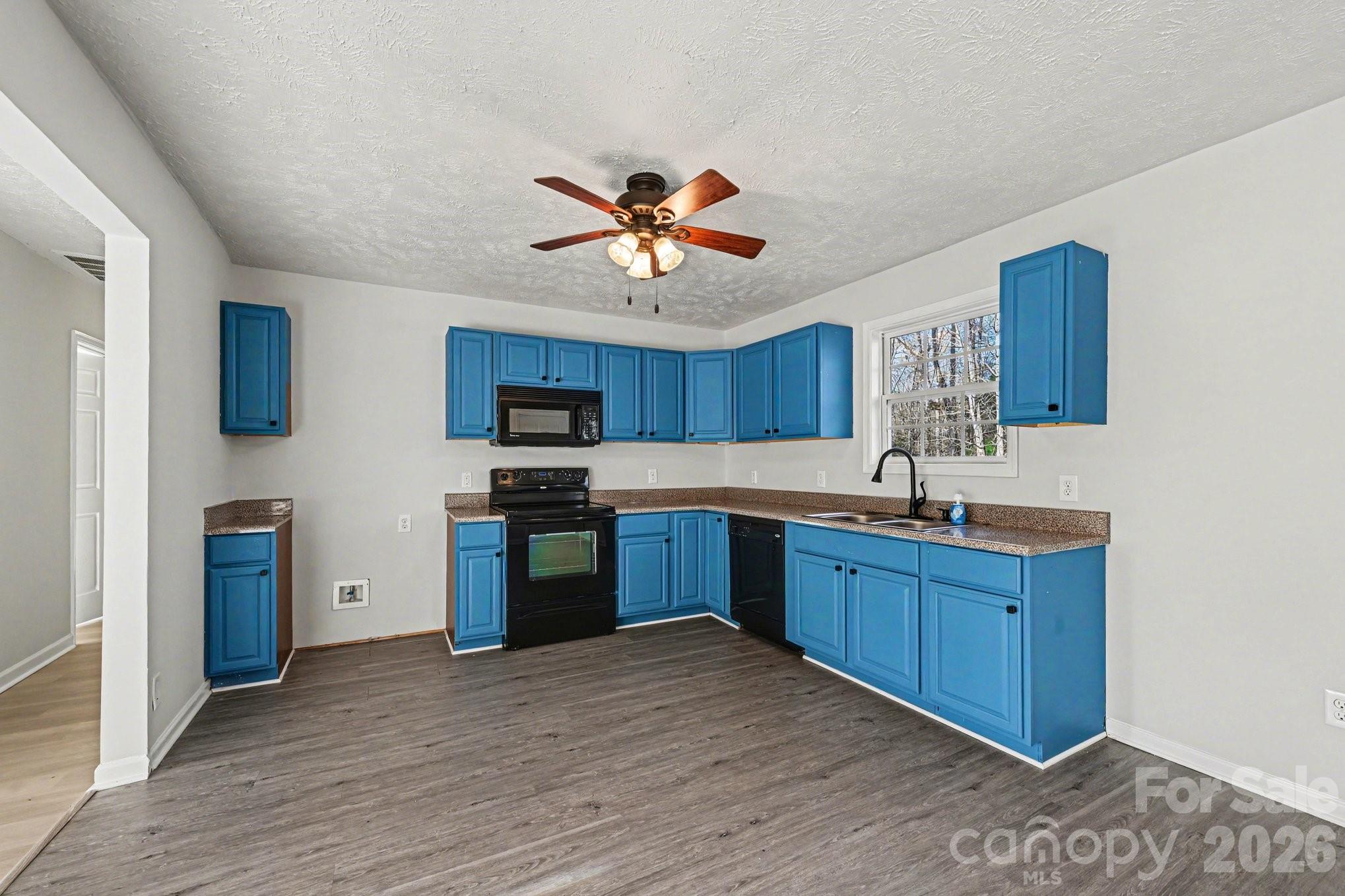113 Haven Lane Property Photo 2