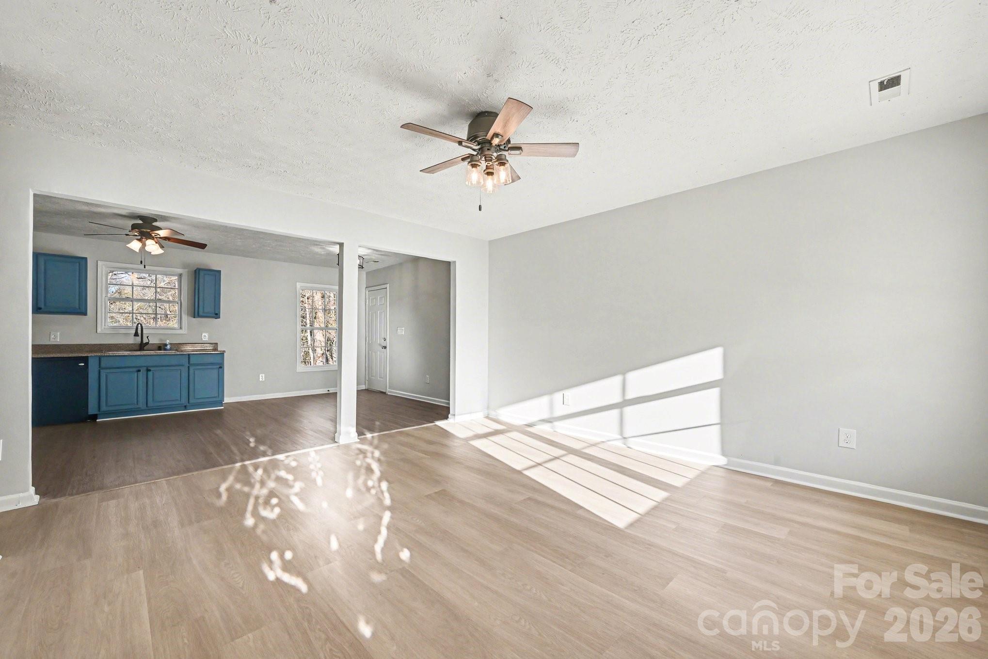 113 Haven Lane Property Photo 3