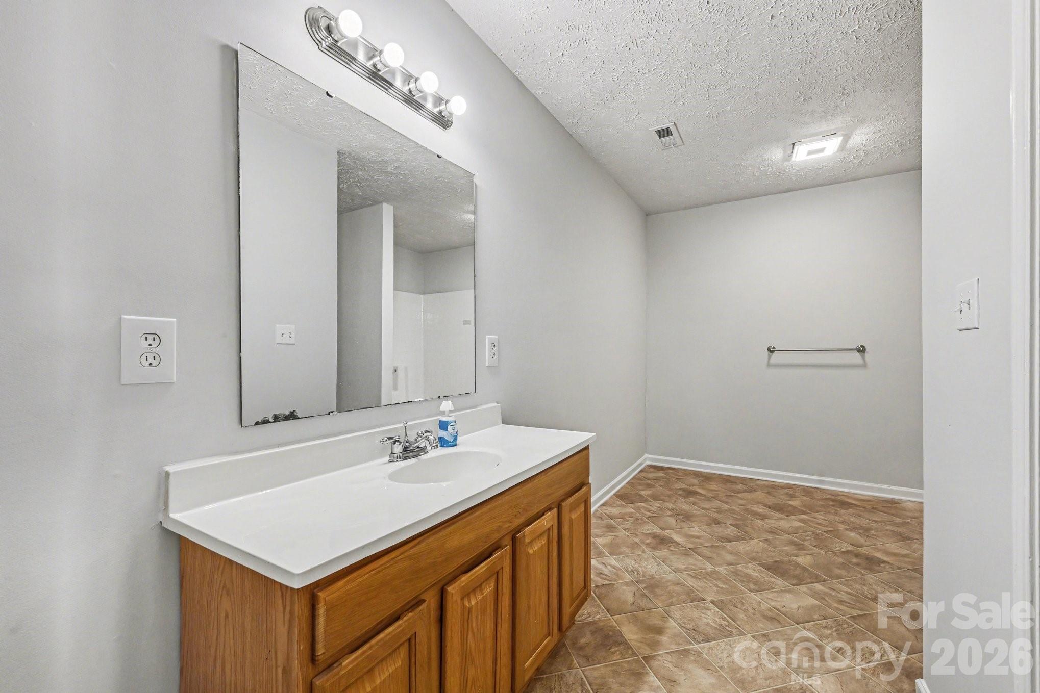 113 Haven Lane Property Photo 13