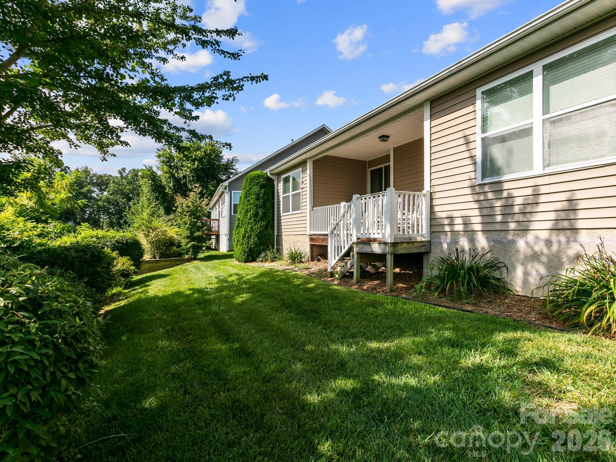 7 Eagle Creek Trail Property Photo 26