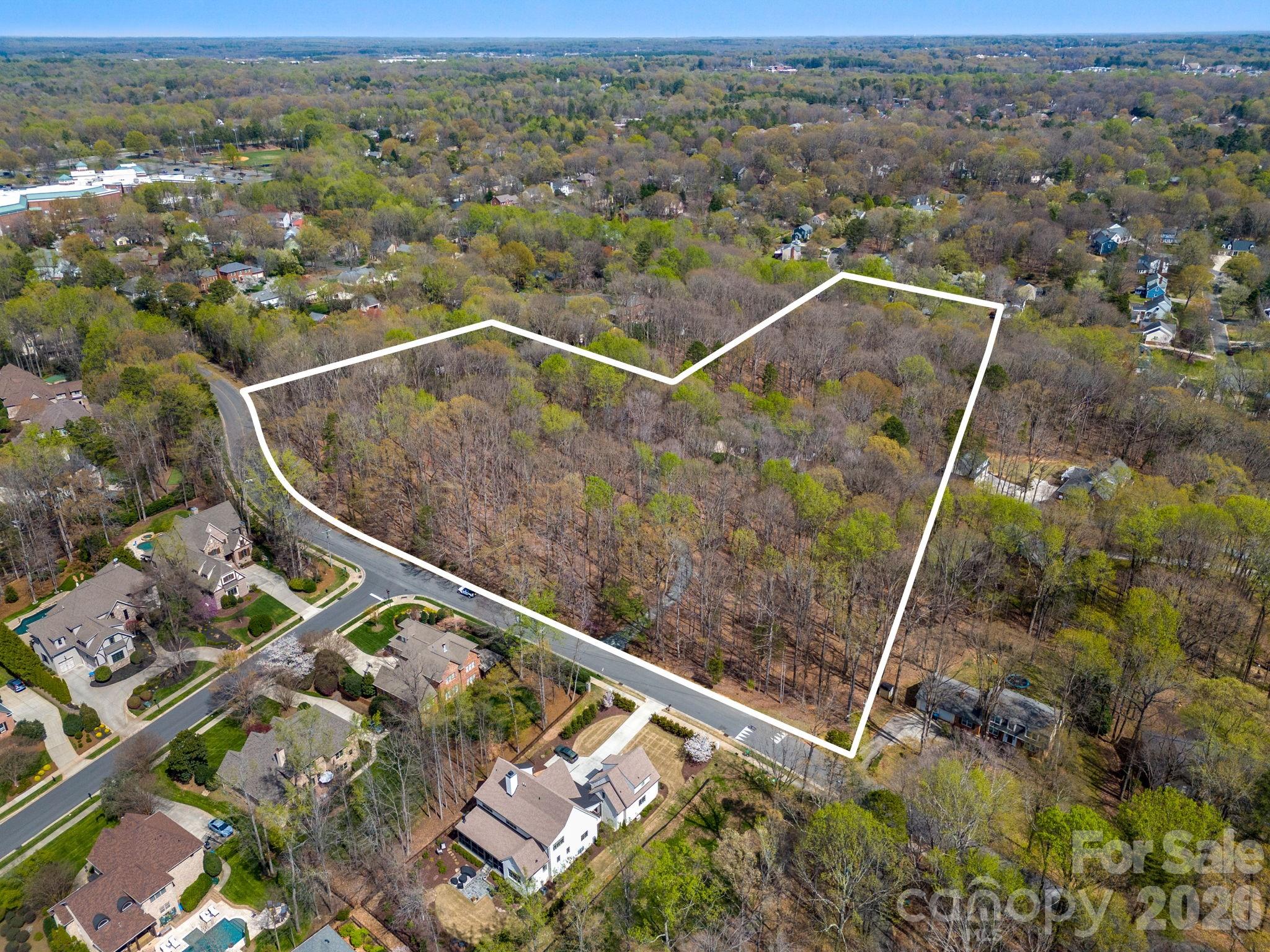 801 Reverdy Lane Property Photo 3