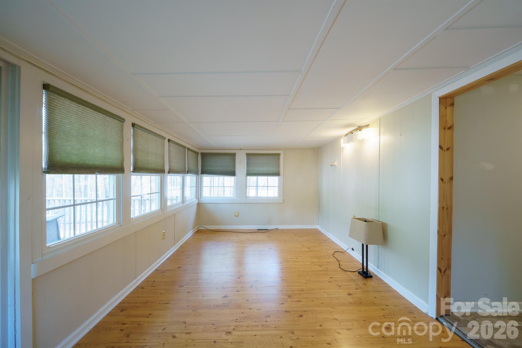 222 Summertree Drive Property Photo 13