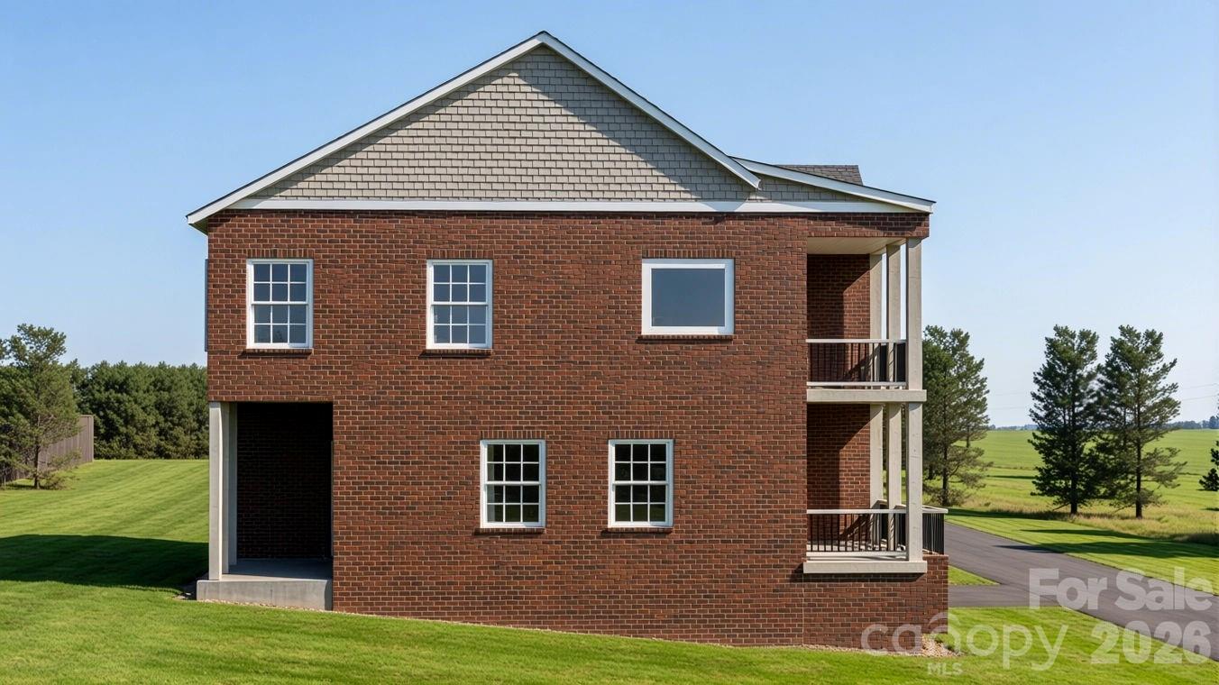 753 Chatsworth Circle Property Photo 4
