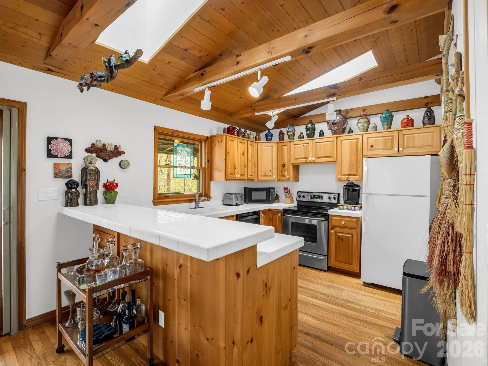 780 Rixhaven Drive Property Photo 13