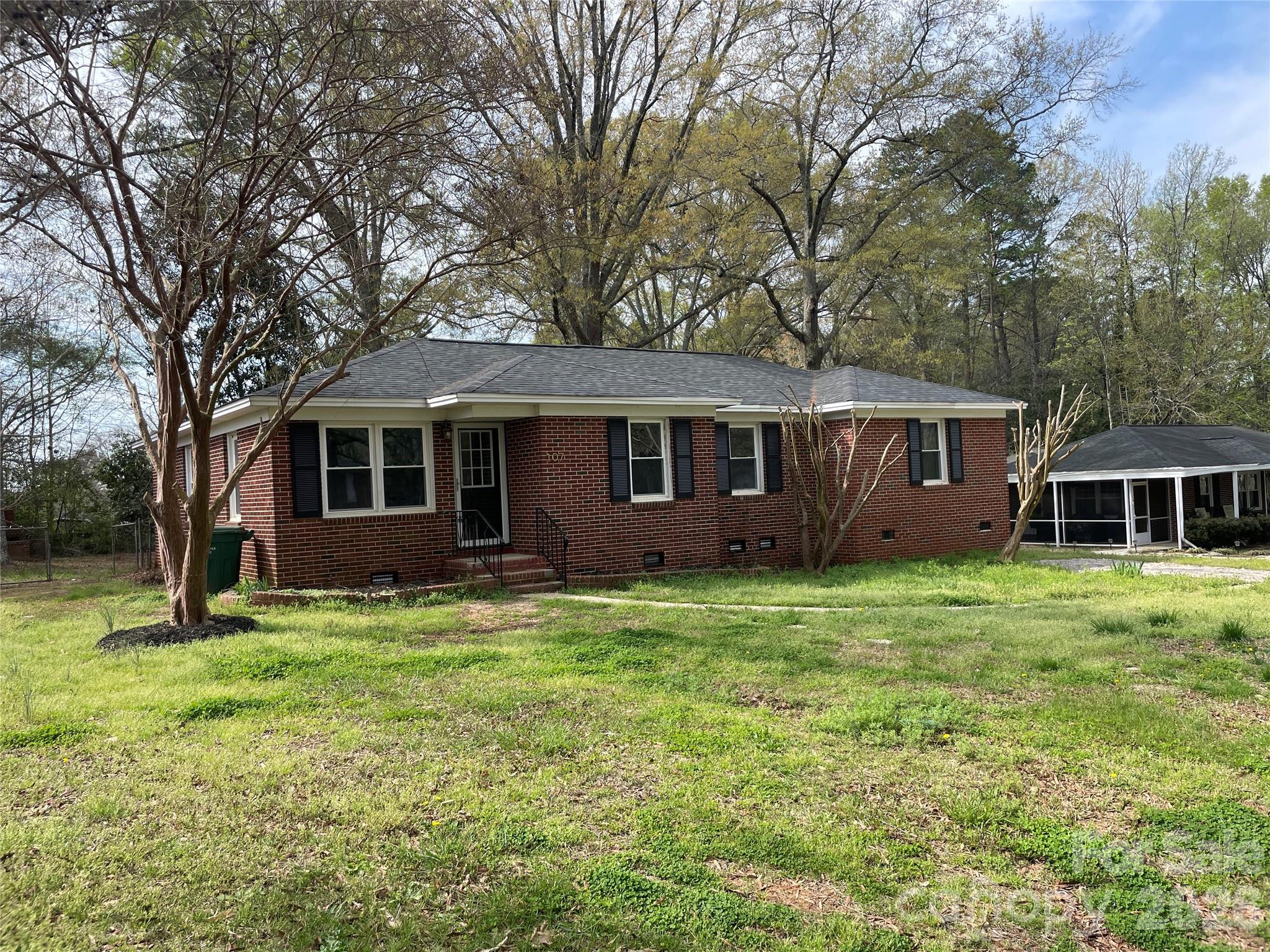 107 Berry Street Property Photo 1