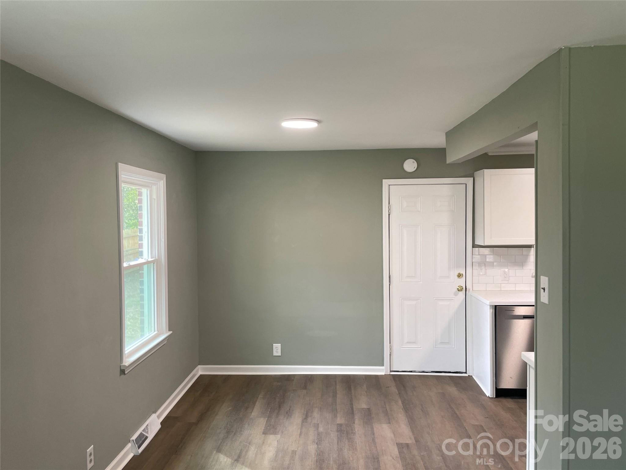 107 Berry Street Property Photo 7