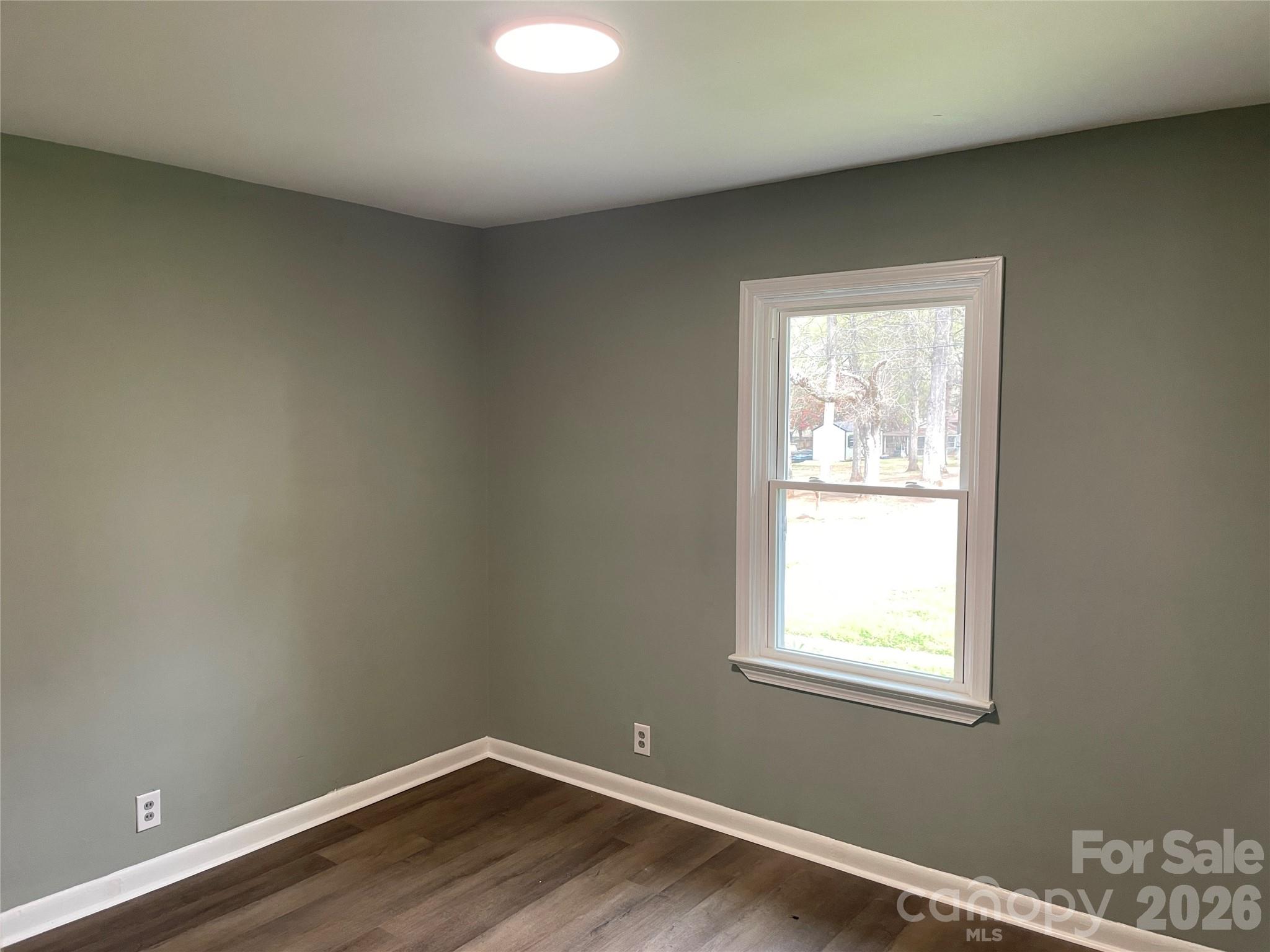 107 Berry Street Property Photo 10
