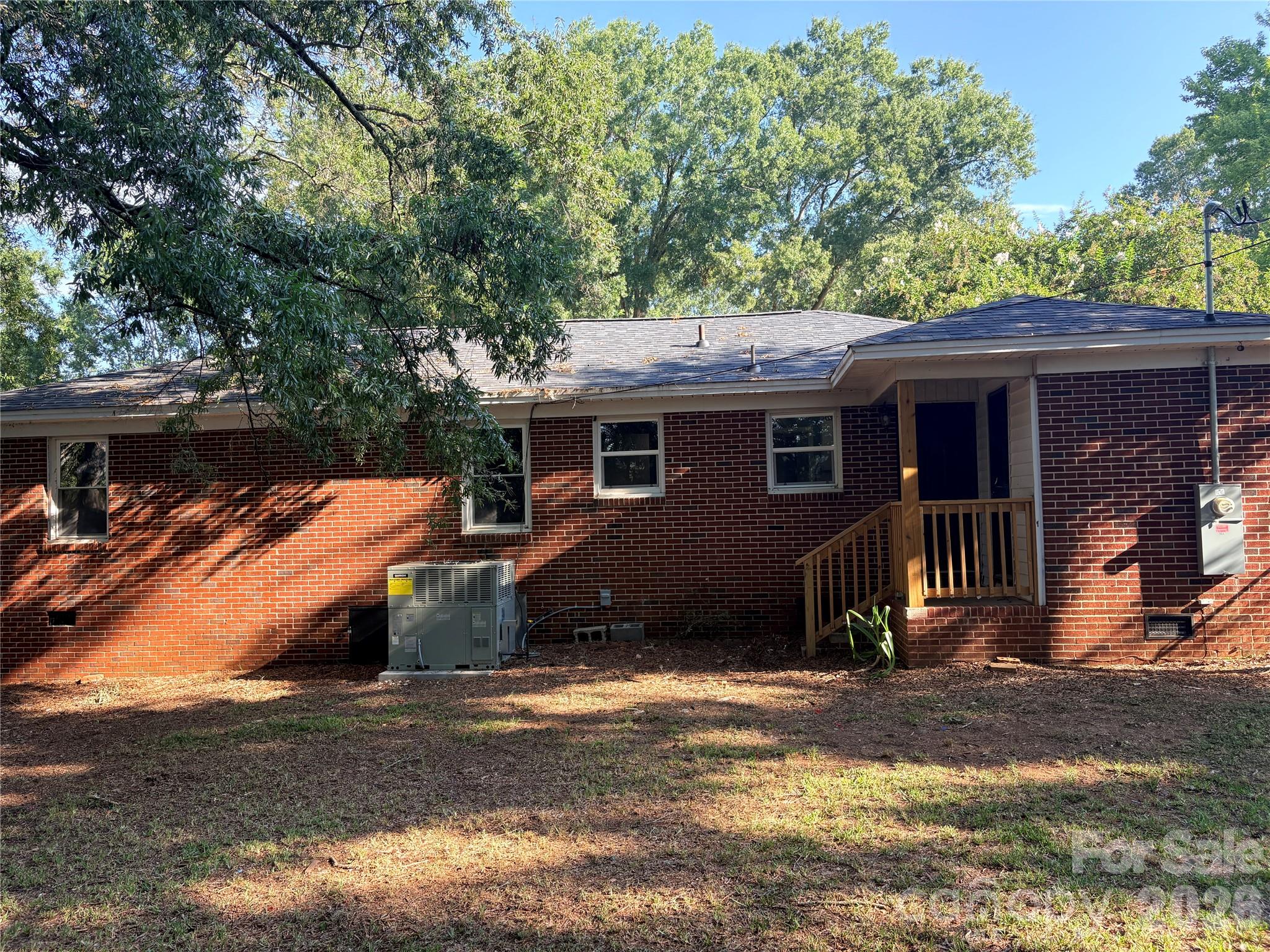 107 Berry Street Property Photo 17