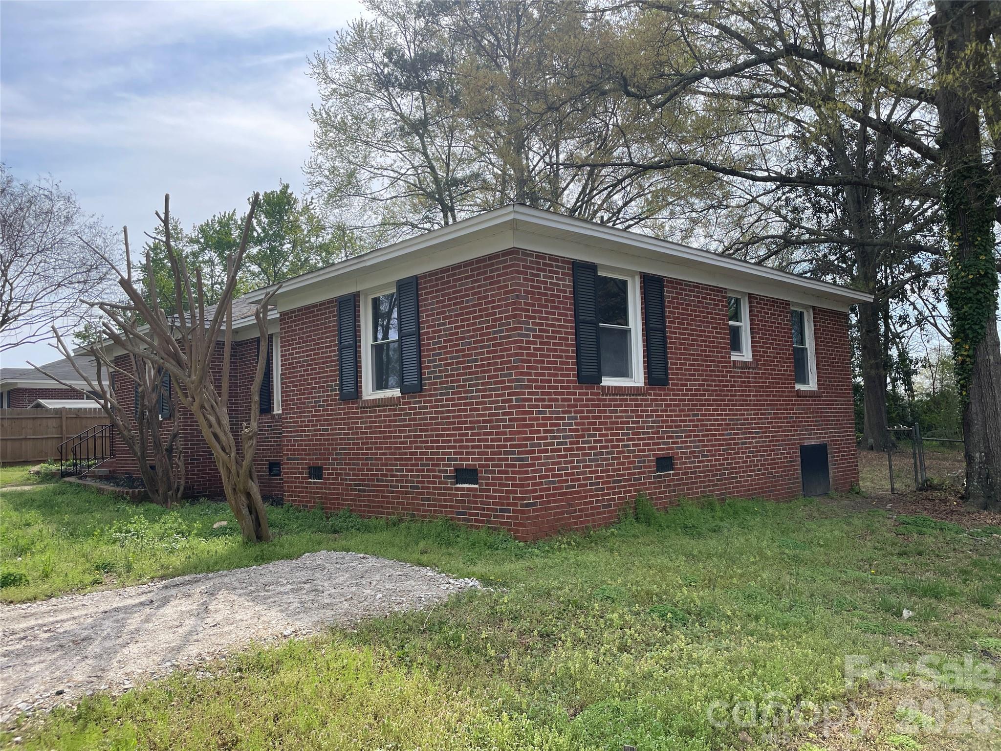 107 Berry Street Property Photo 19
