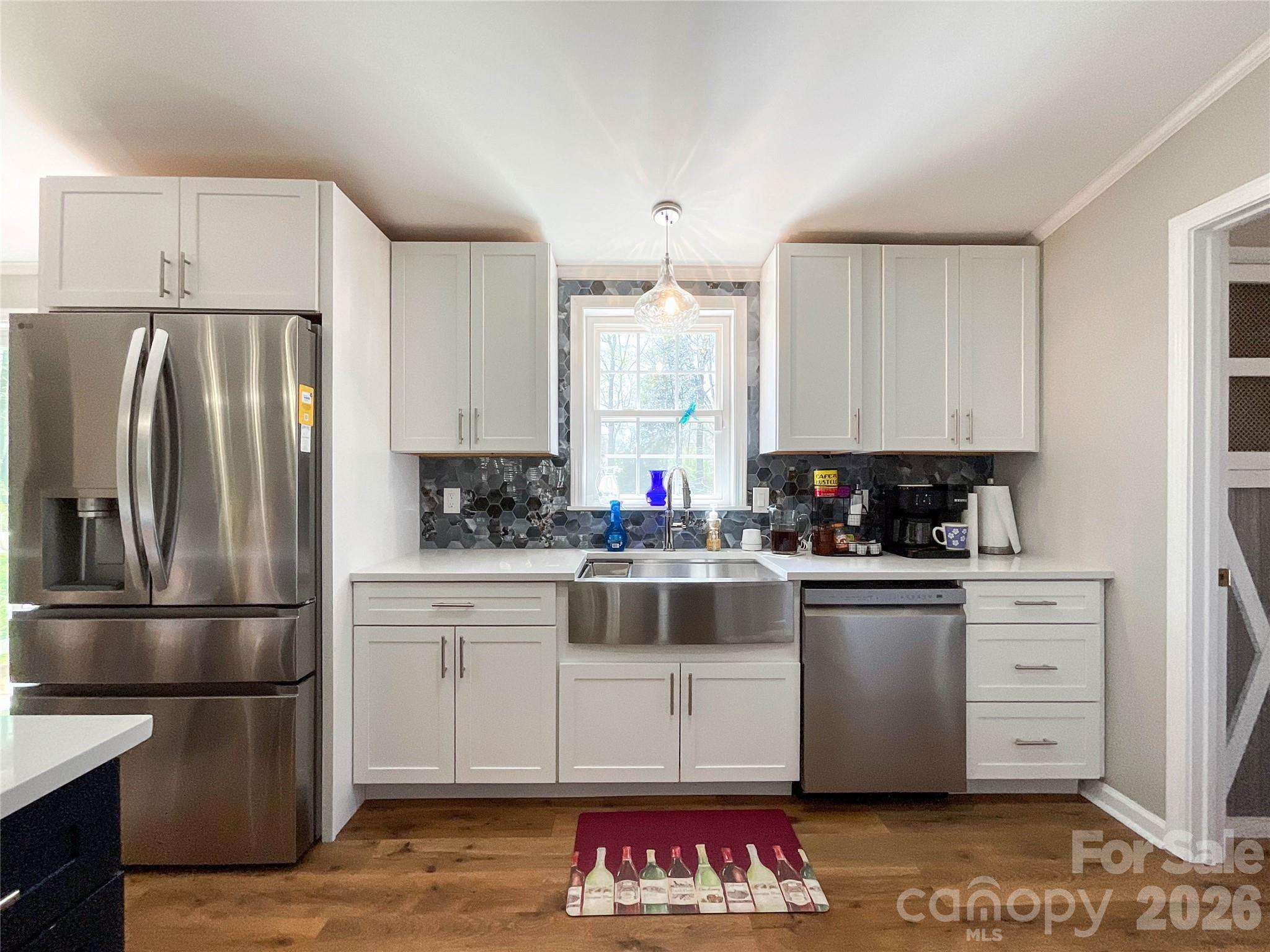 7706 Davis Road Property Photo 6