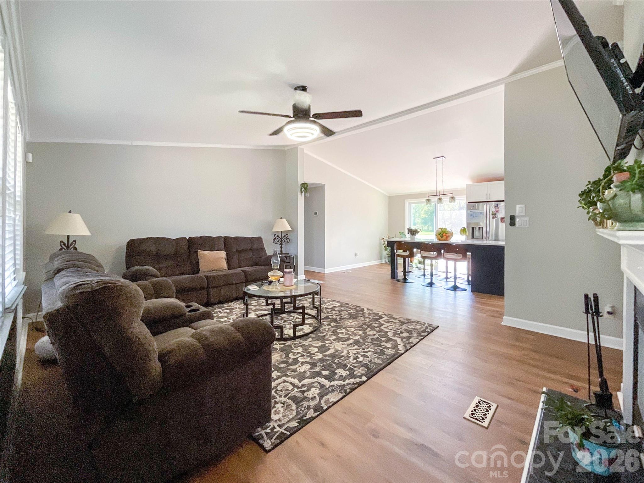 7706 Davis Road Property Photo 15