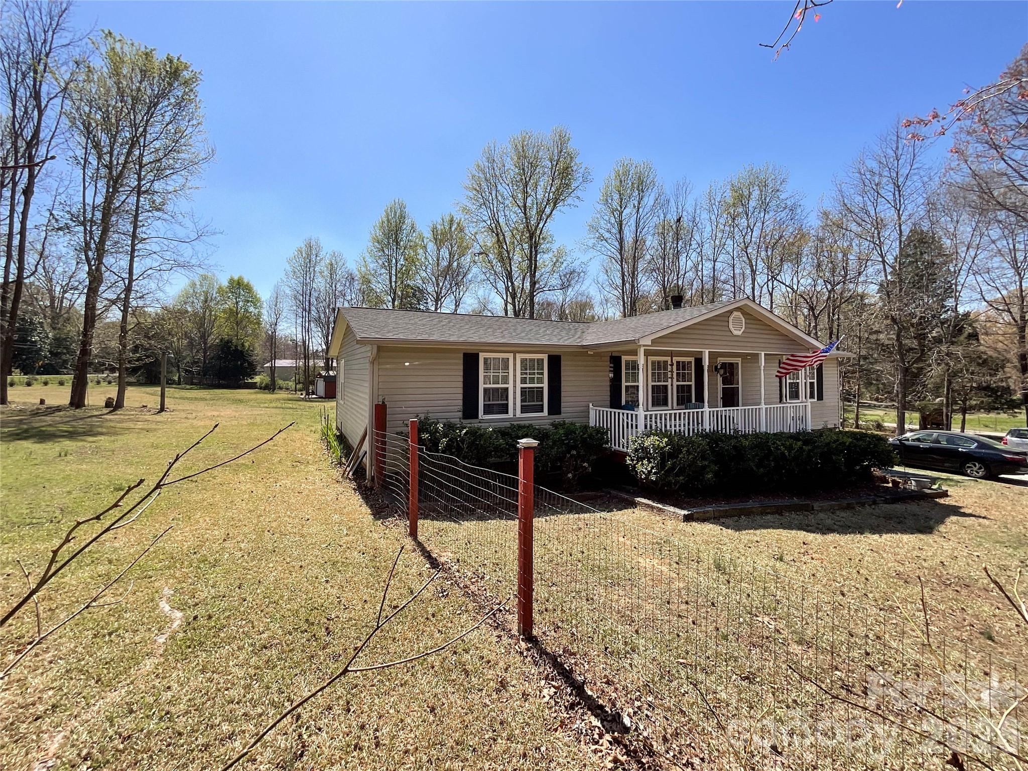 7706 Davis Road Property Photo 34