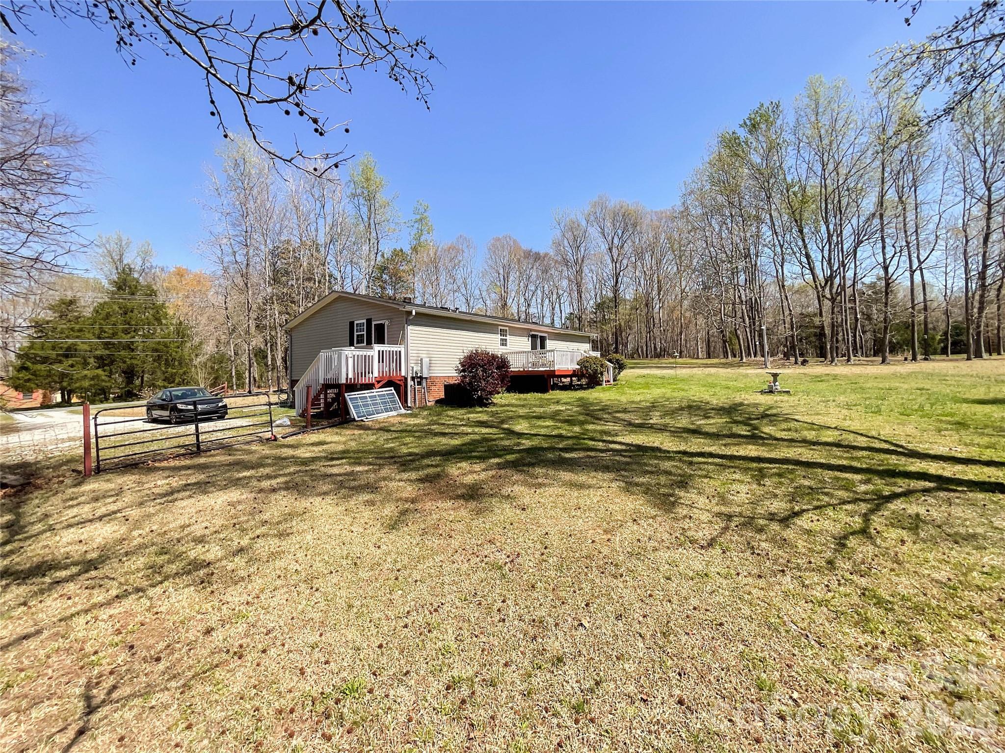 7706 Davis Road Property Photo 35