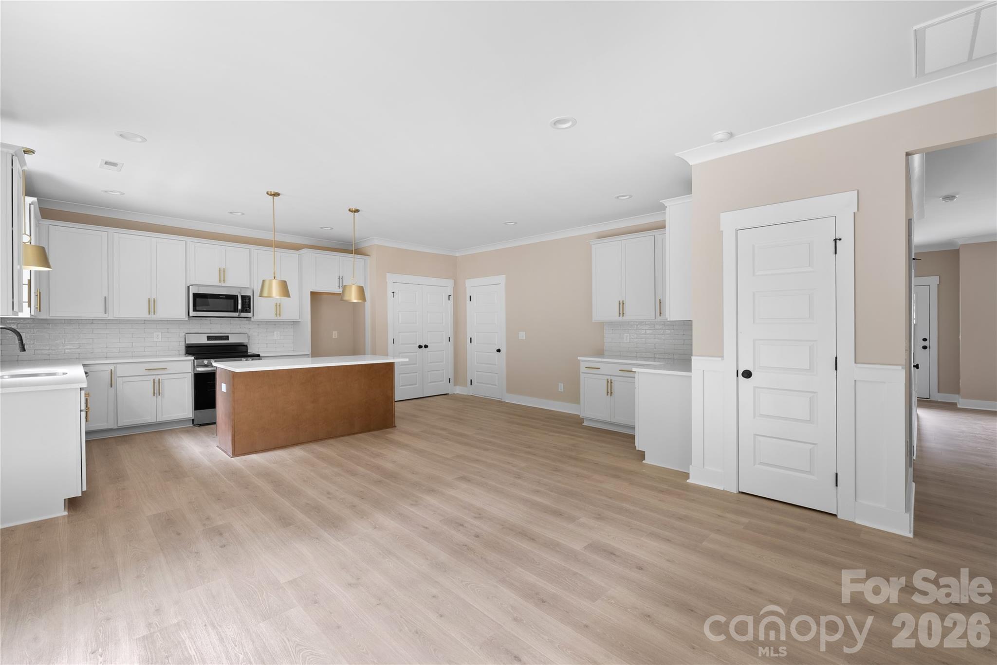 5805 Stanfield Valley Trail 13 Property Photo 11