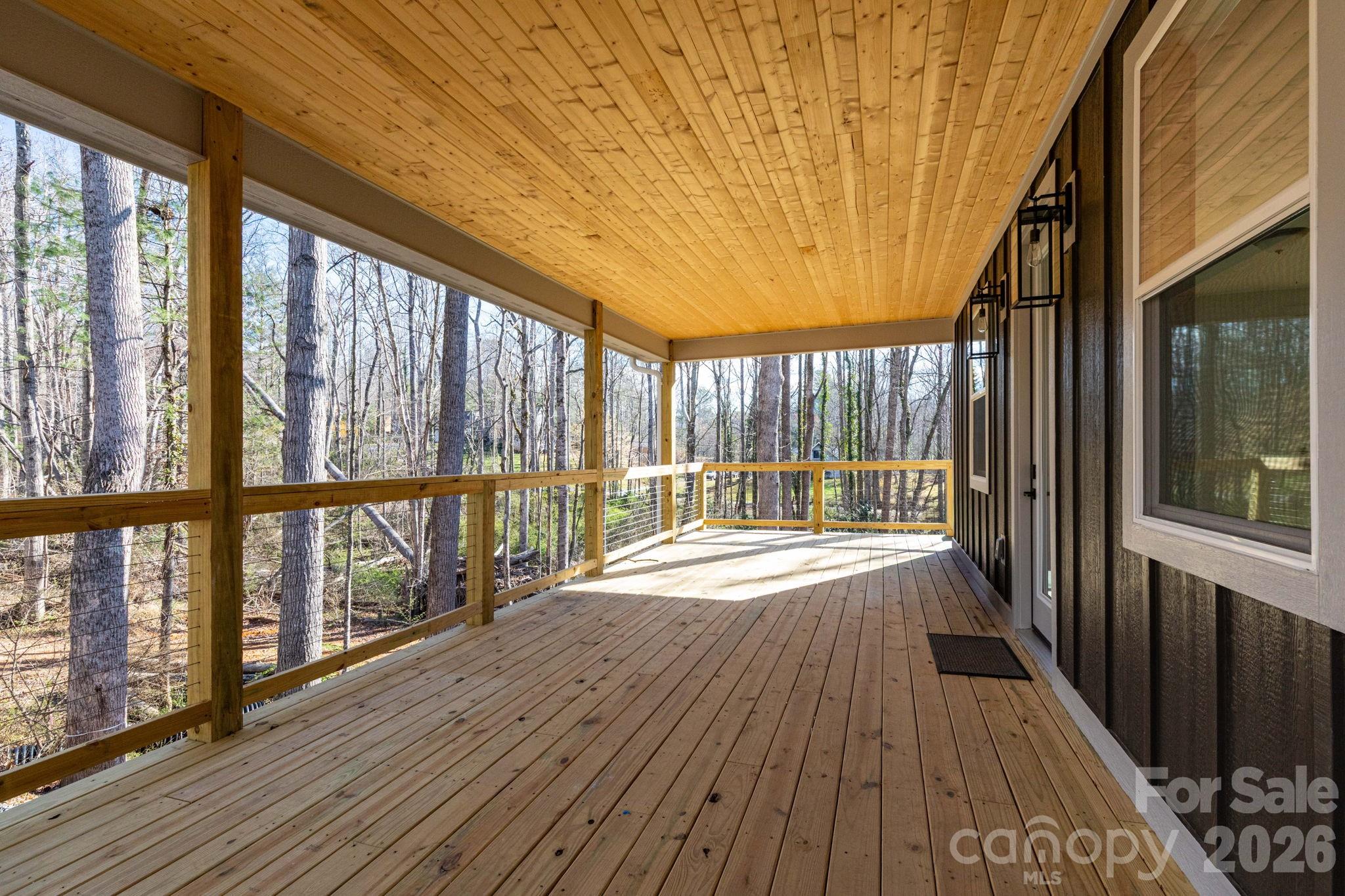 137 E Arbutus Trail Property Photo 6