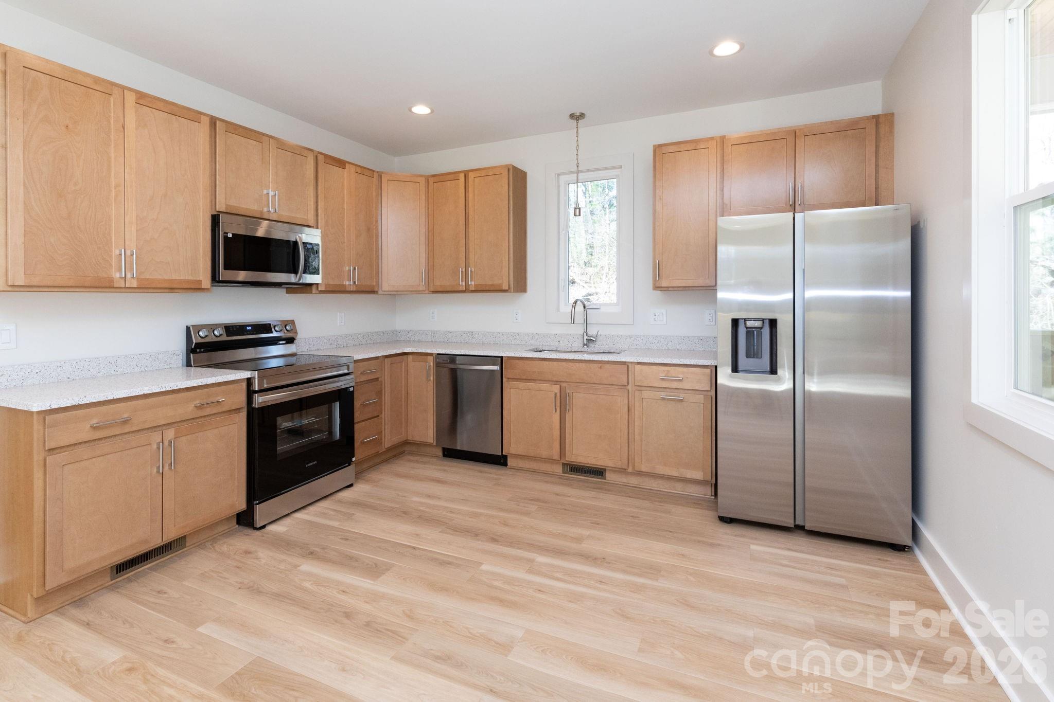 137 E Arbutus Trail Property Photo 10