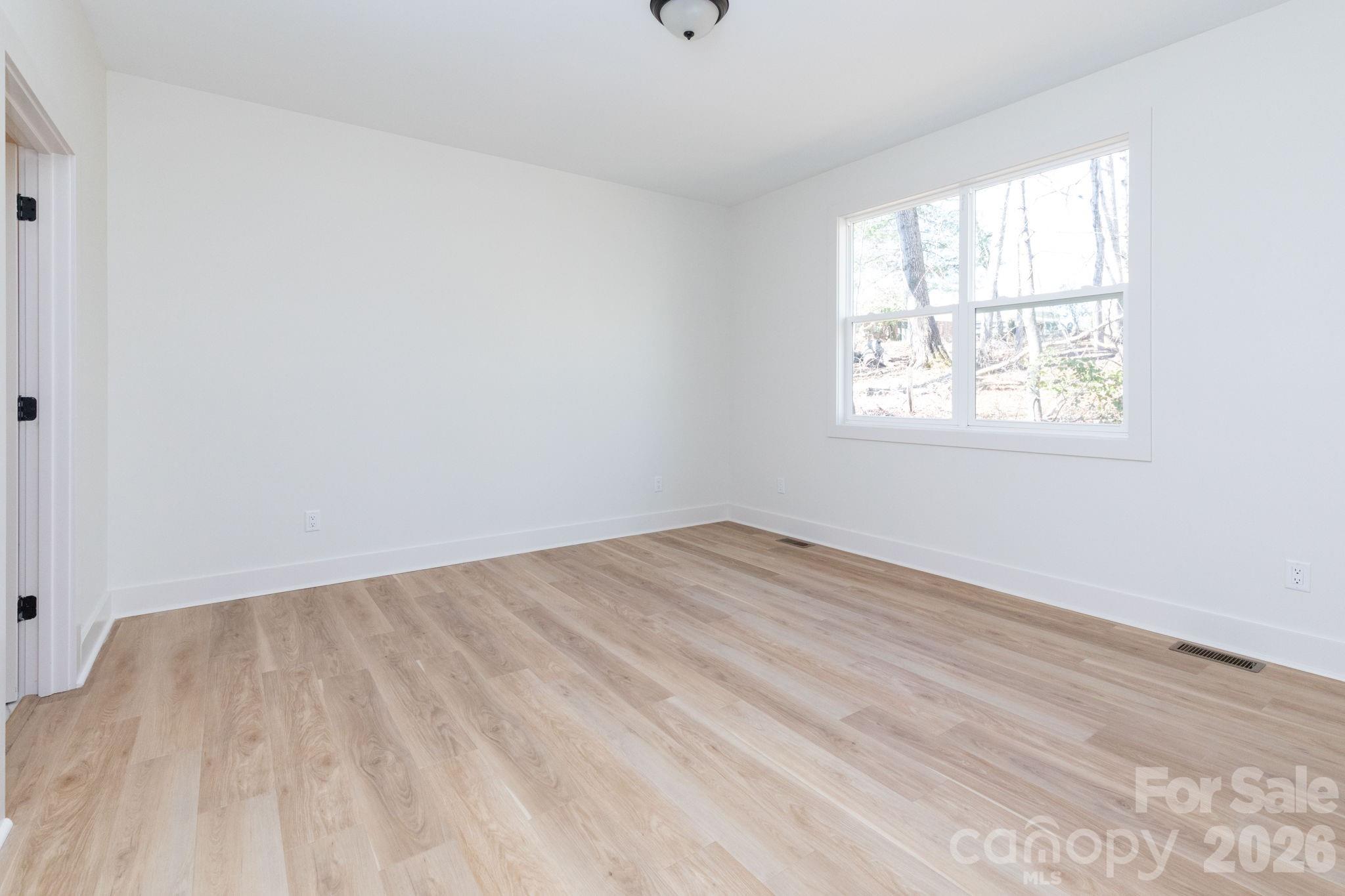 137 E Arbutus Trail Property Photo 12