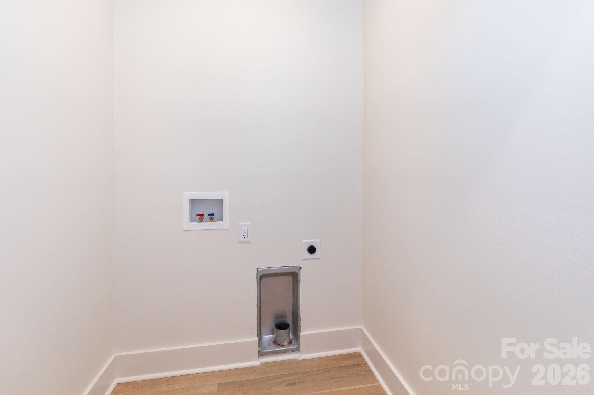 137 E Arbutus Trail Property Photo 15