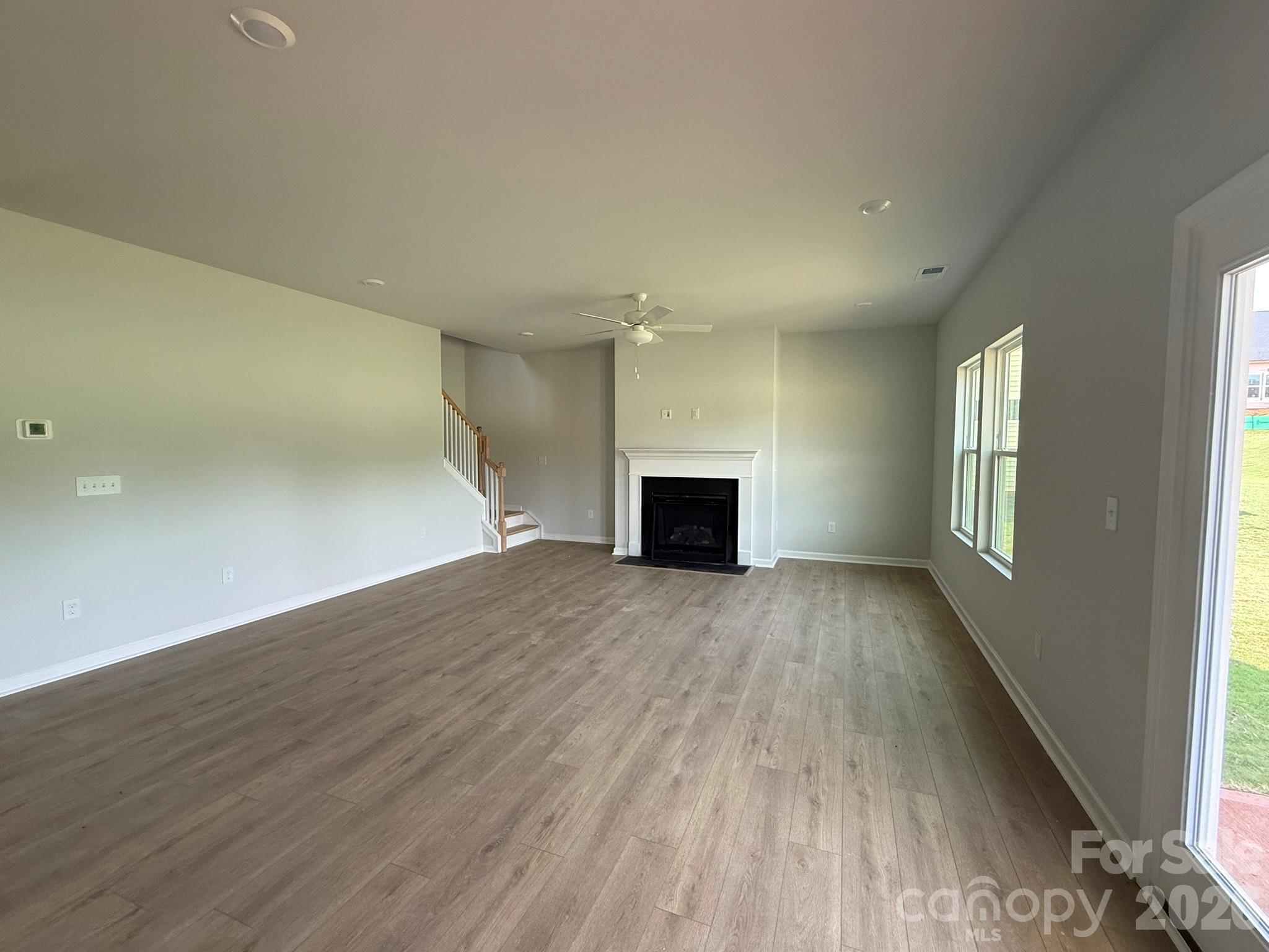 1305 Bansal Drive 173 Property Photo 6