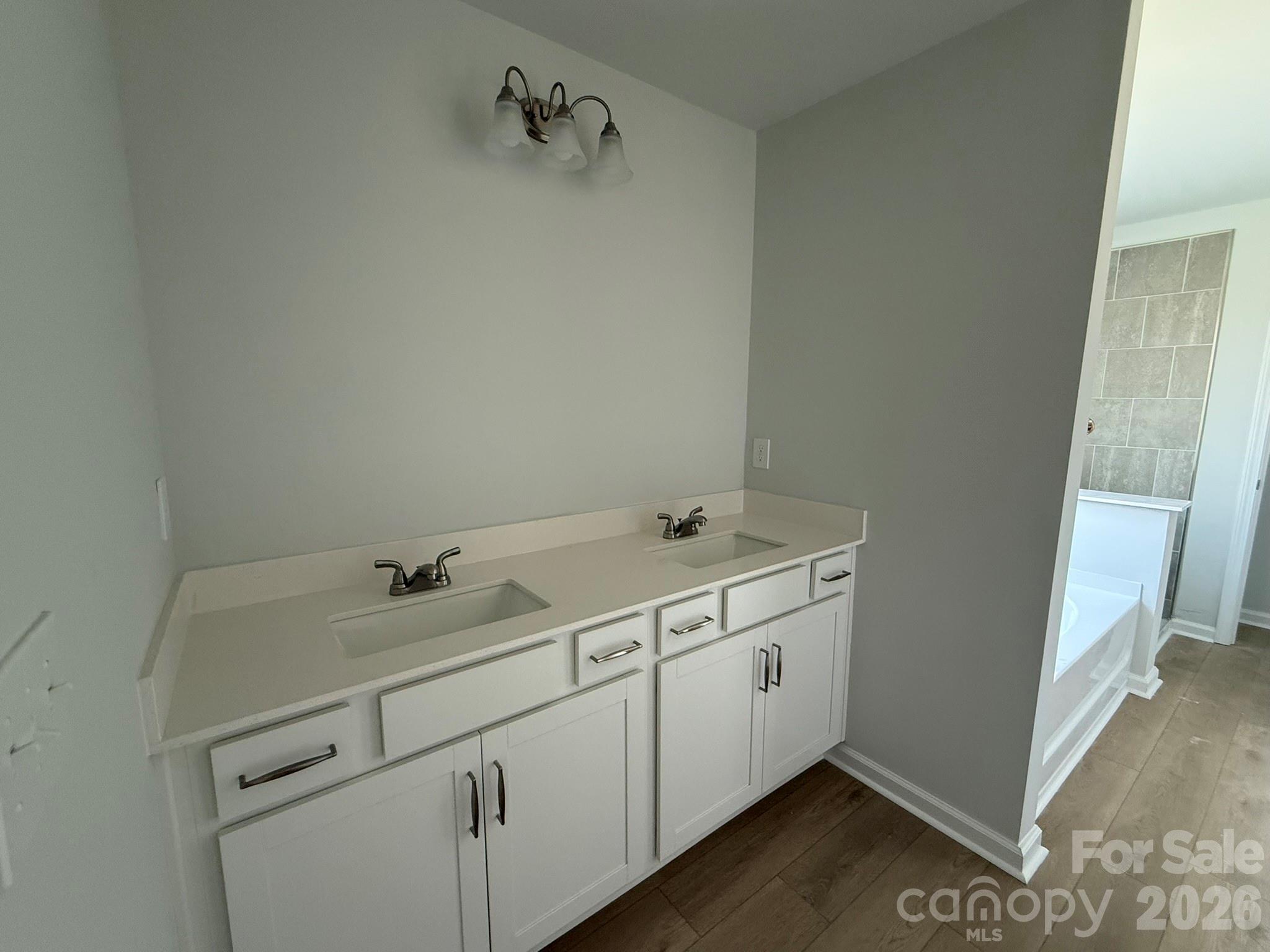 1305 Bansal Drive 173 Property Photo 12