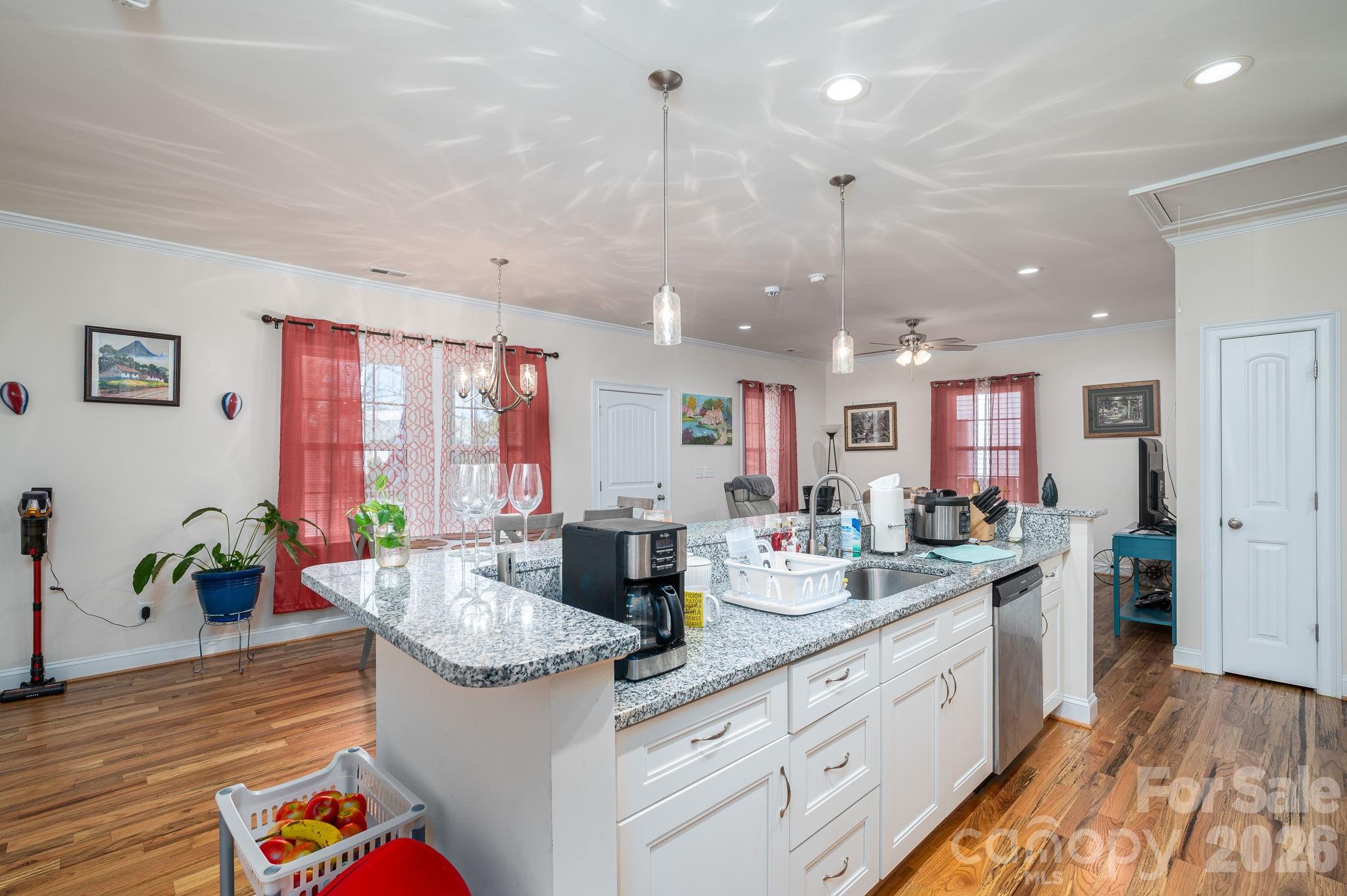 209 Wood Street Property Photo 11