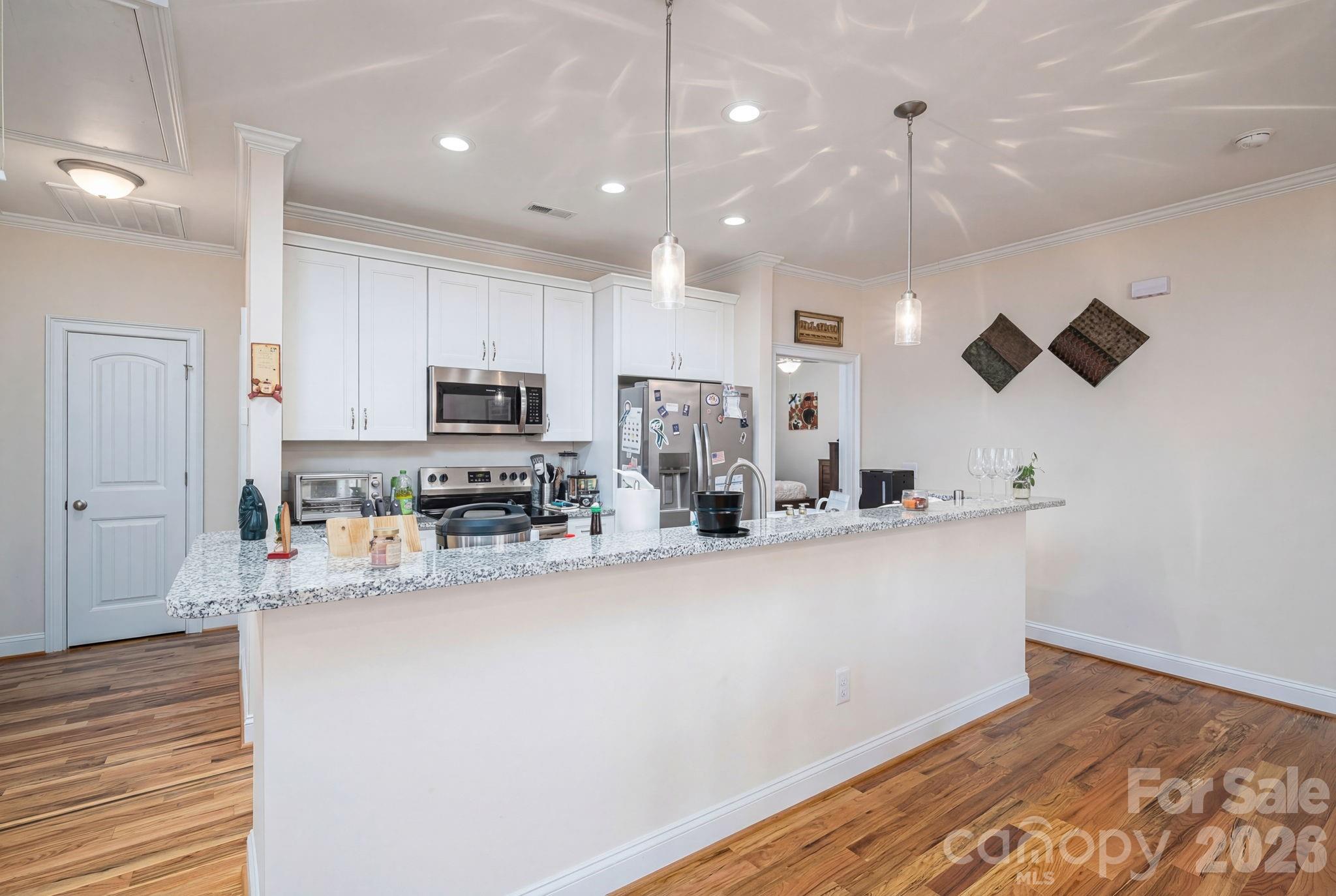 209 Wood Street Property Photo 13