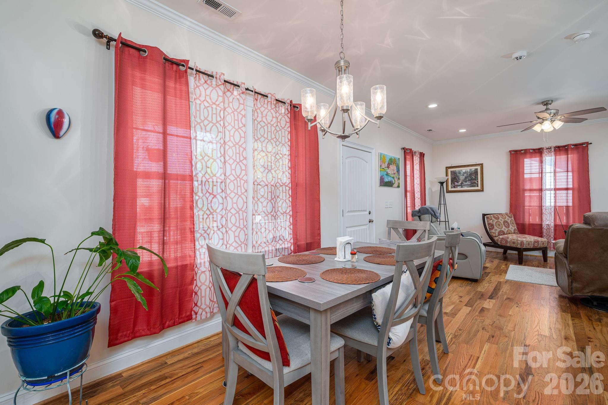 209 Wood Street Property Photo 15