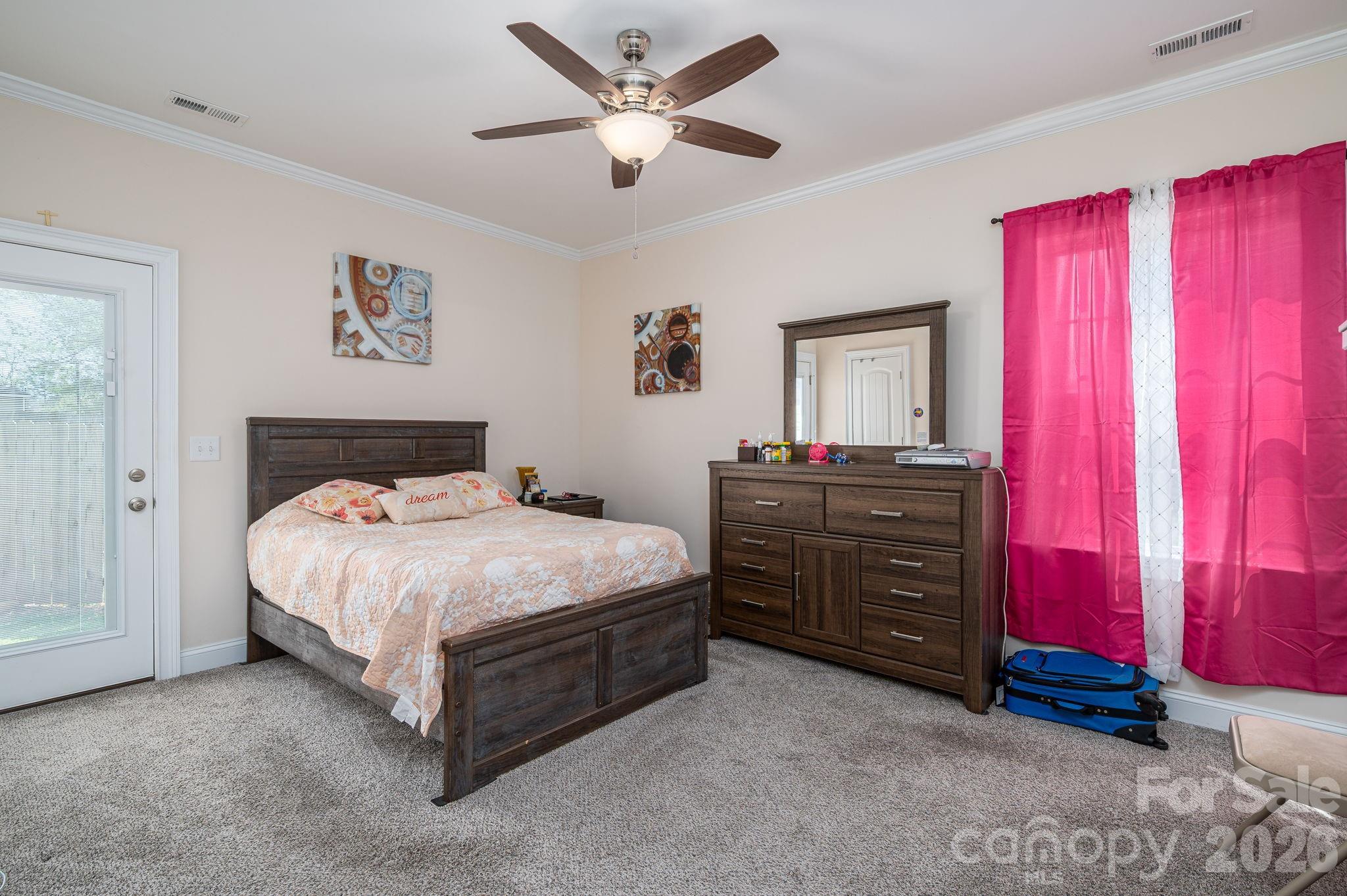 209 Wood Street Property Photo 17
