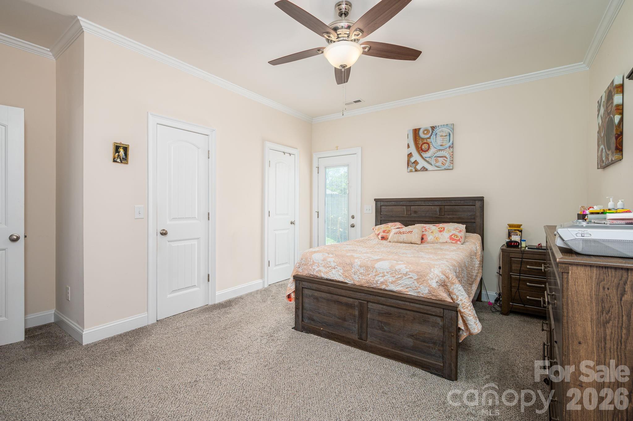 209 Wood Street Property Photo 18