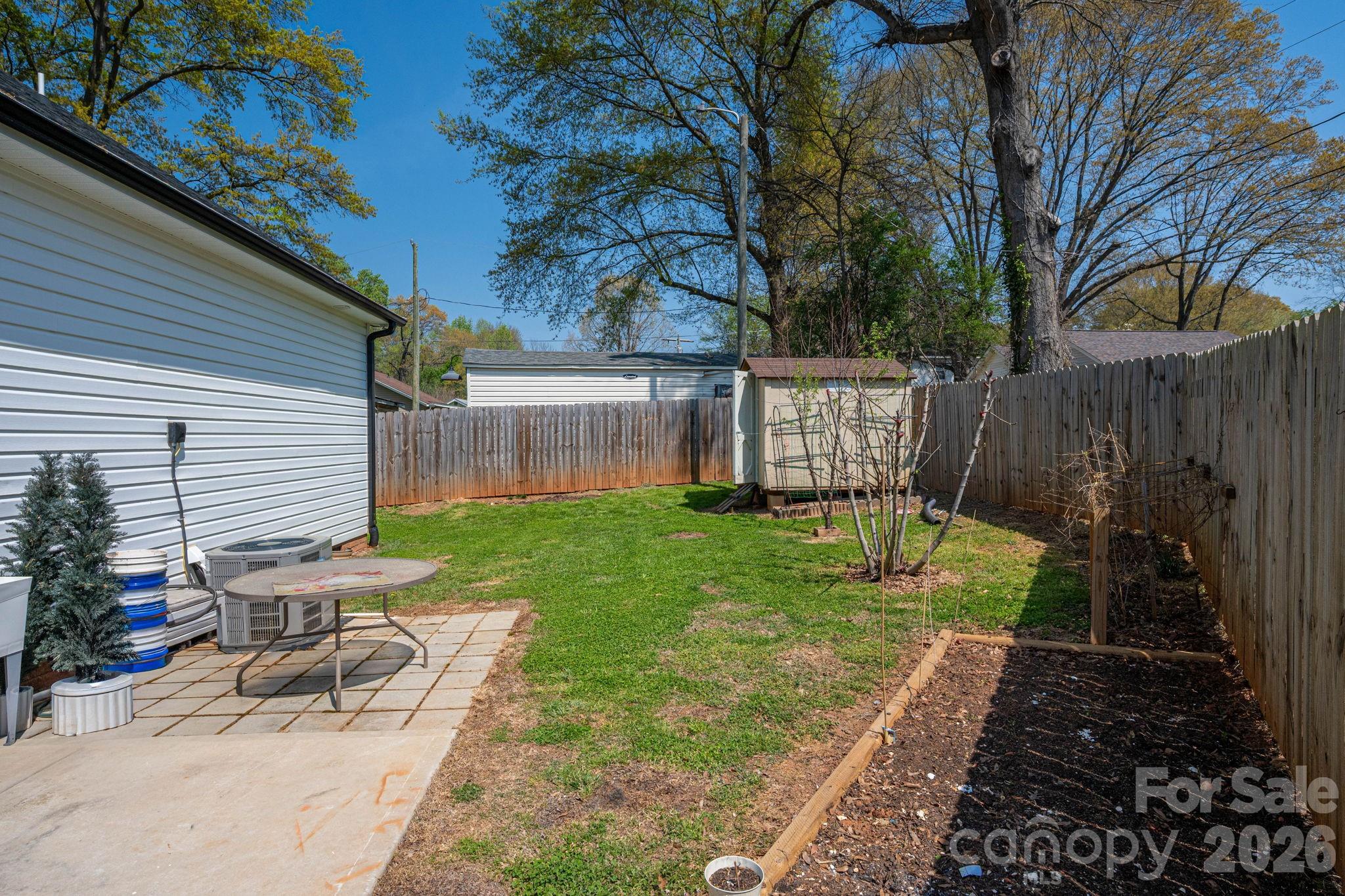 209 Wood Street Property Photo 35