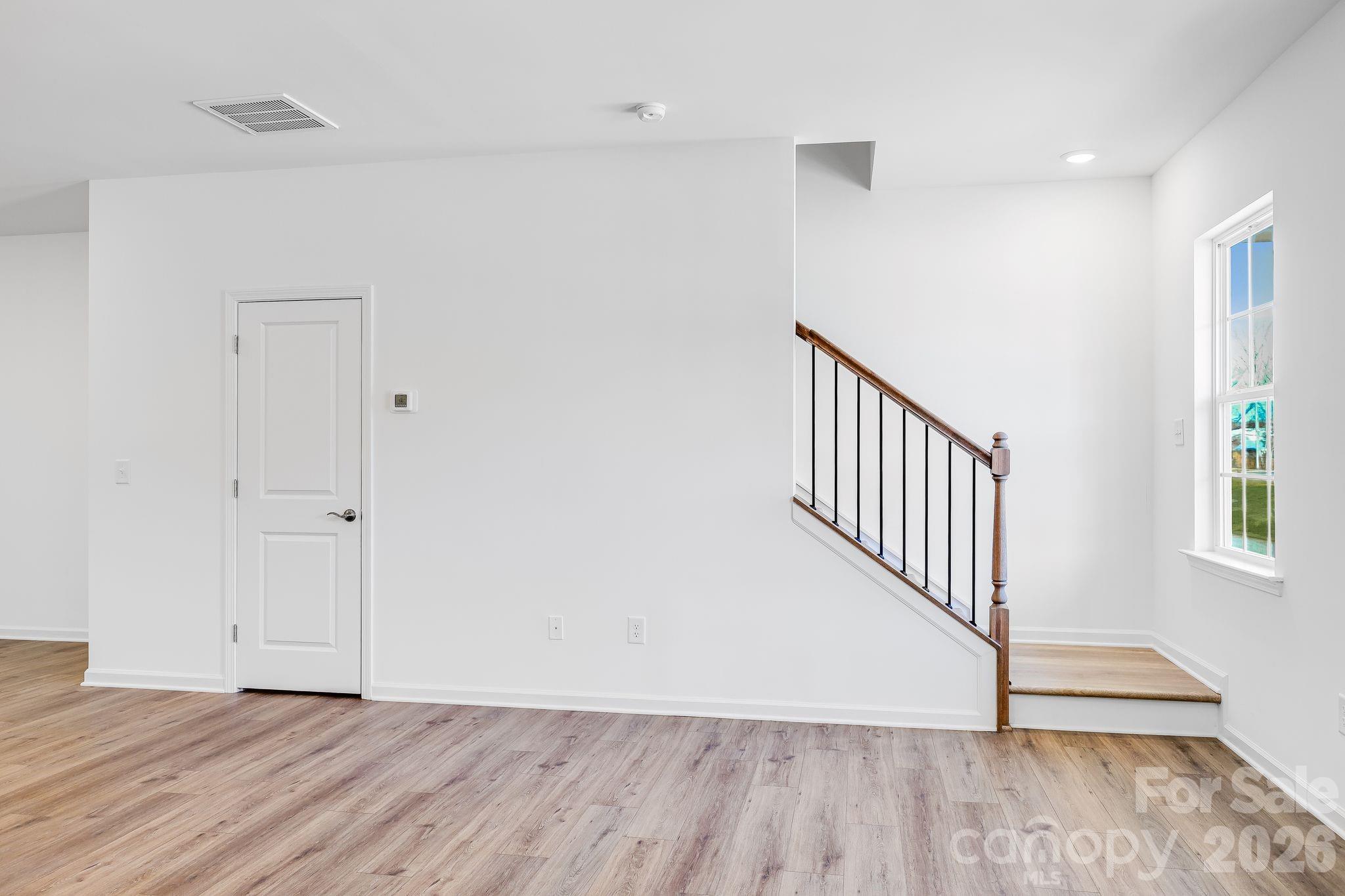 616 Sparano Loop Property Photo 5