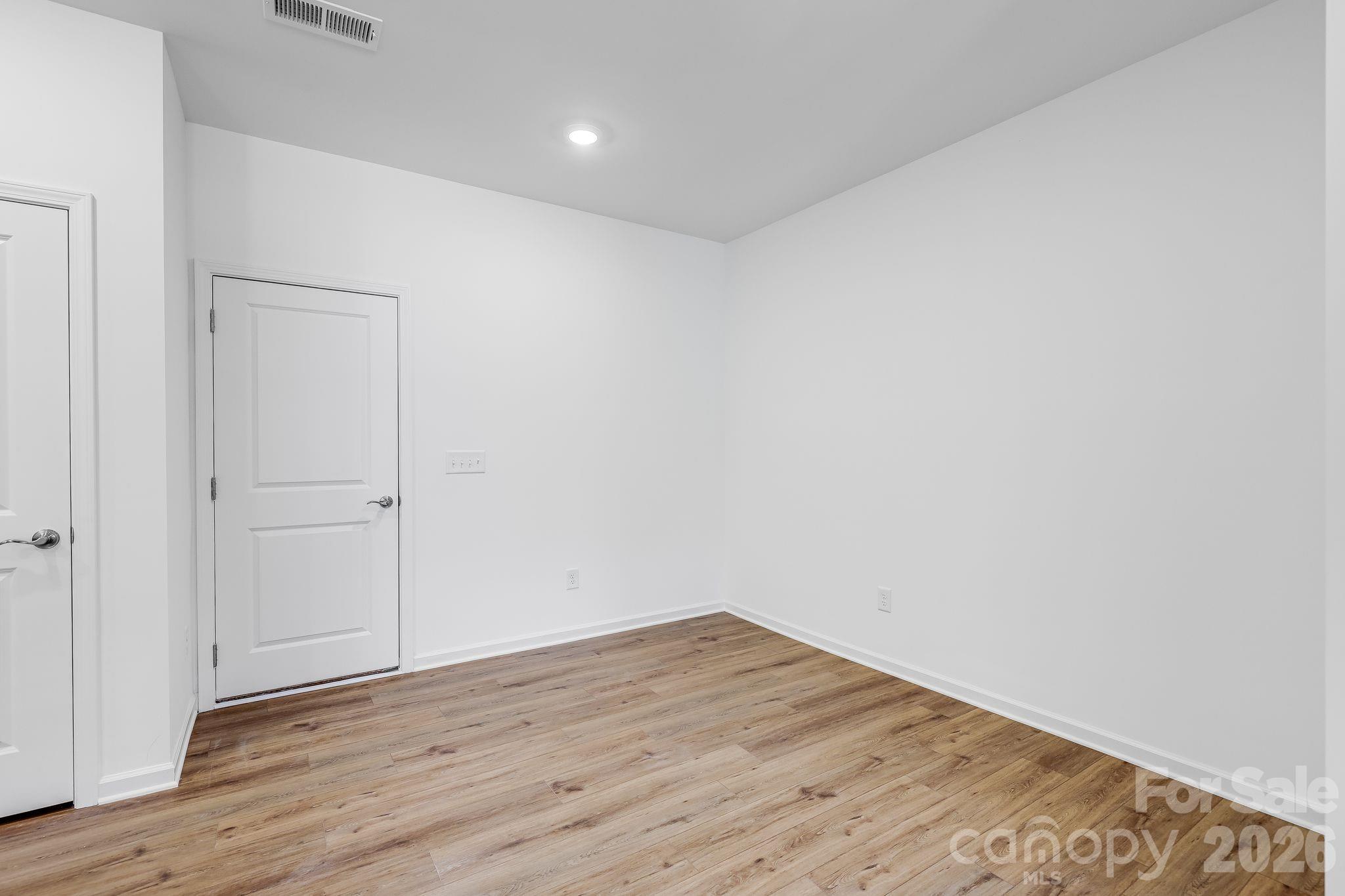 616 Sparano Loop Property Photo 7