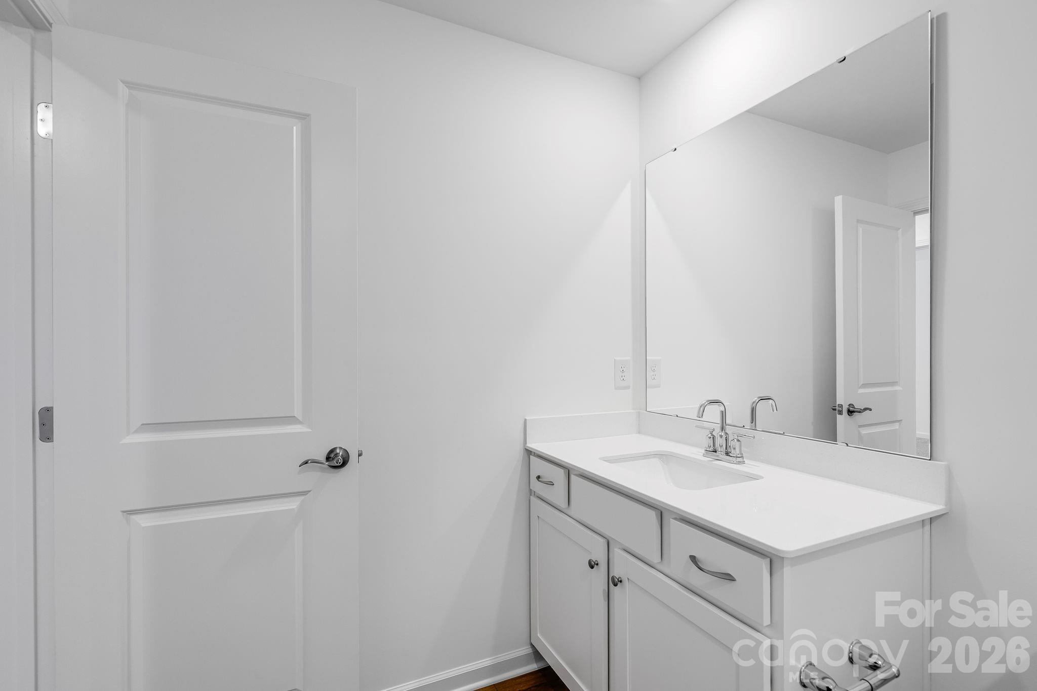 616 Sparano Loop Property Photo 9