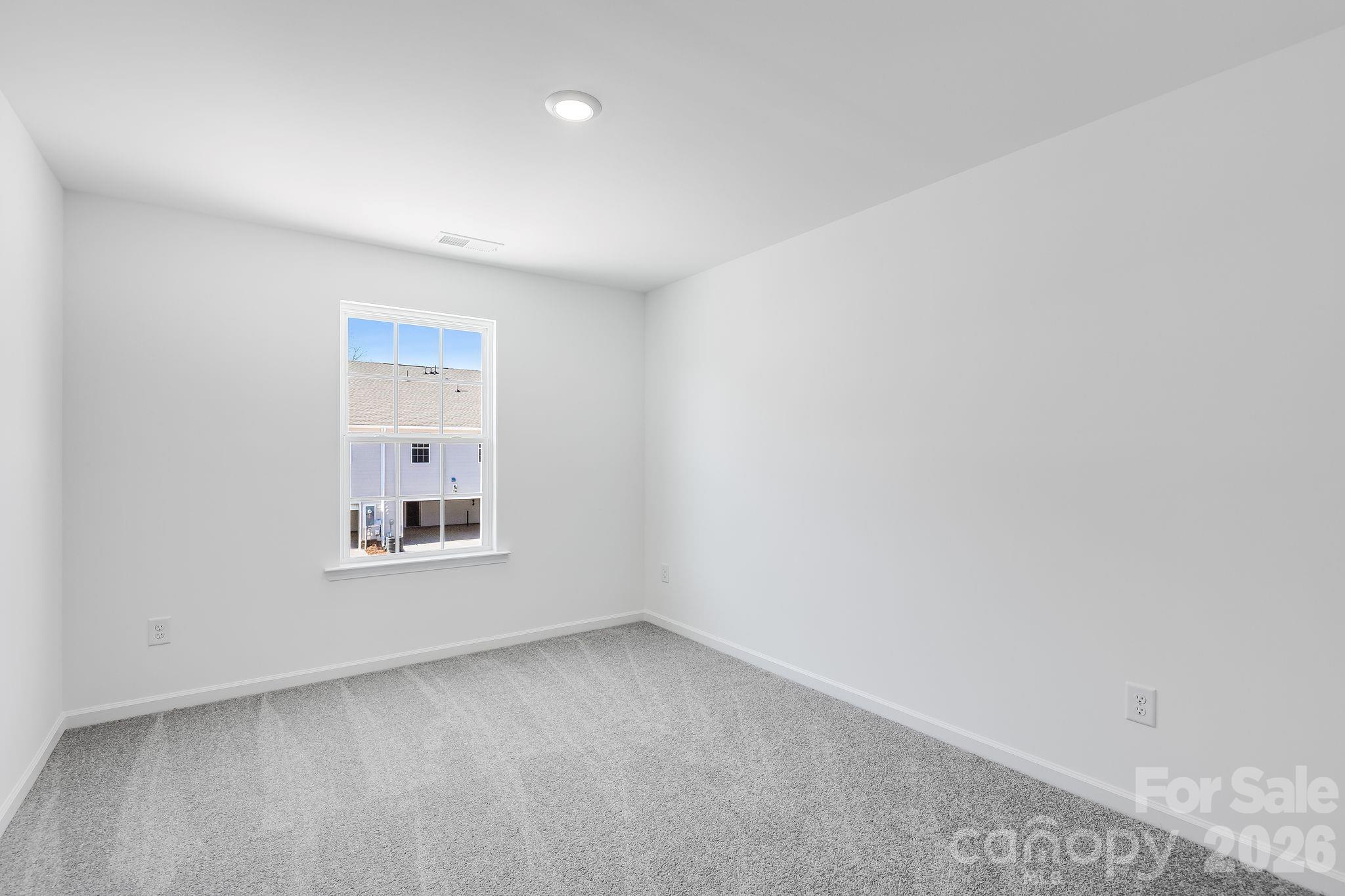 616 Sparano Loop Property Photo 10