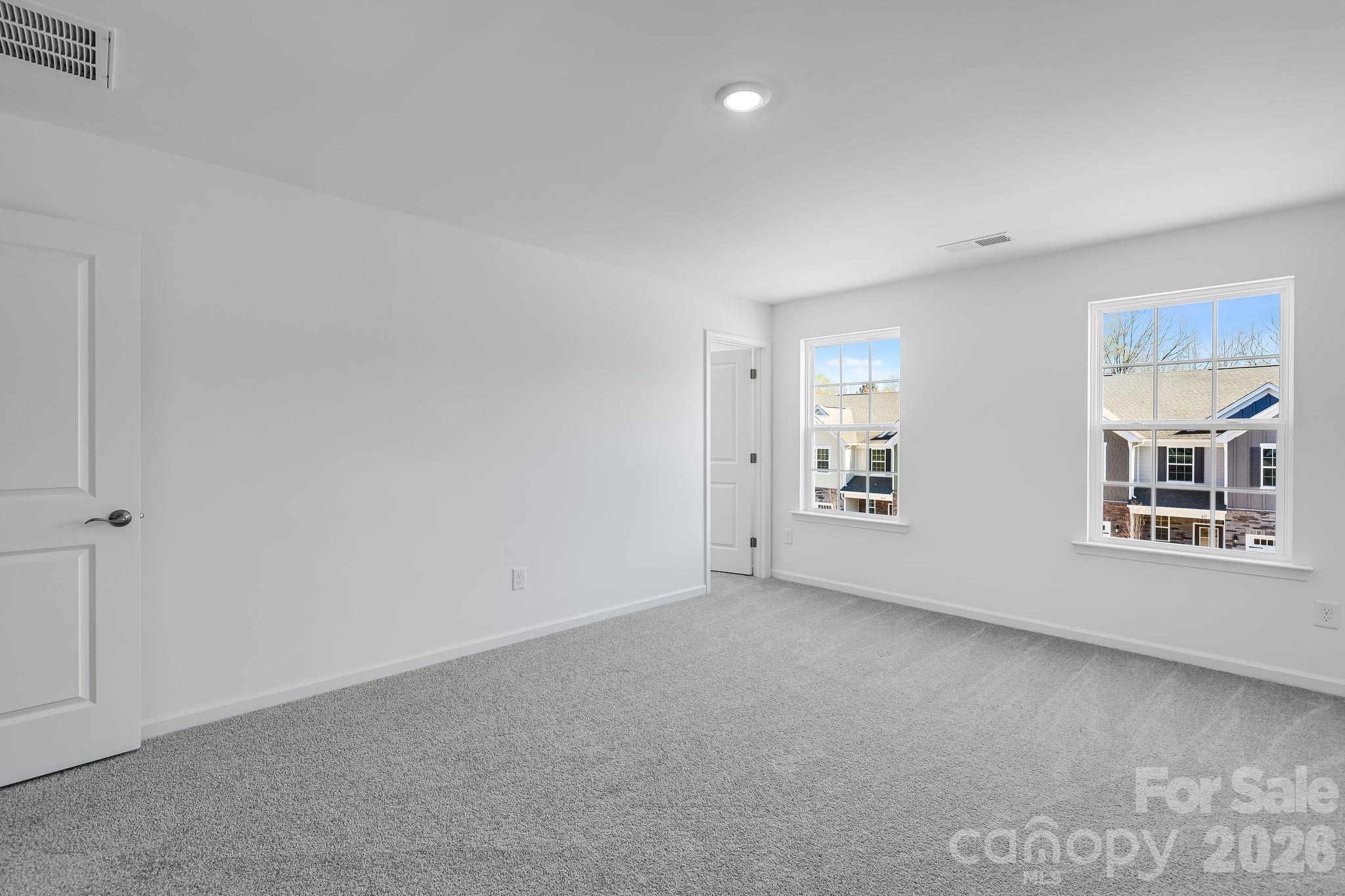 616 Sparano Loop Property Photo 11
