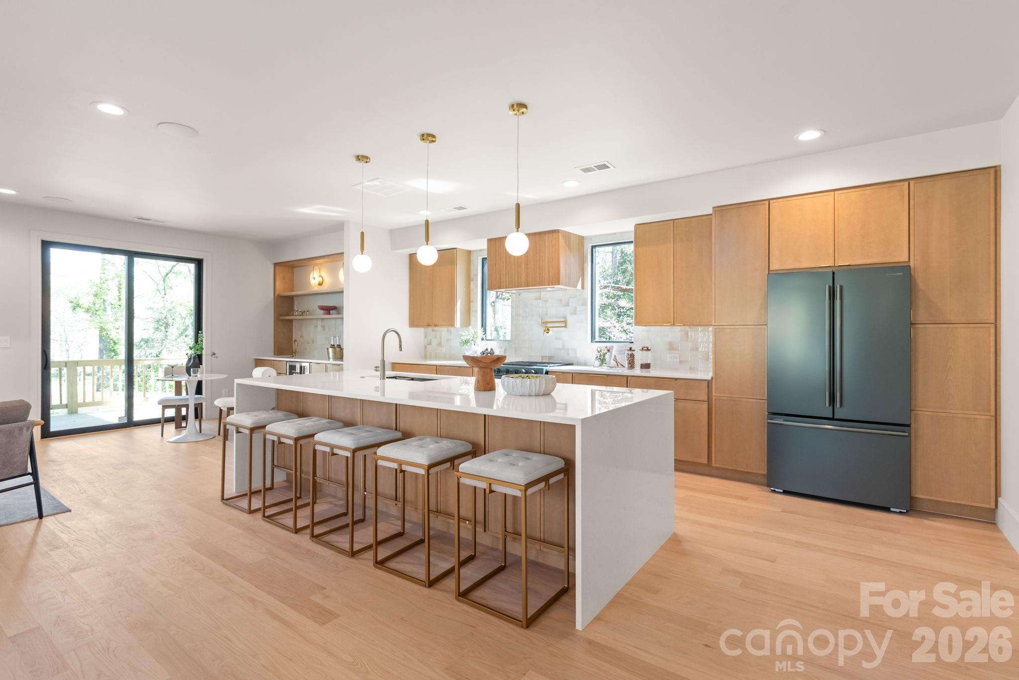 1814 Logie Avenue Property Photo 6