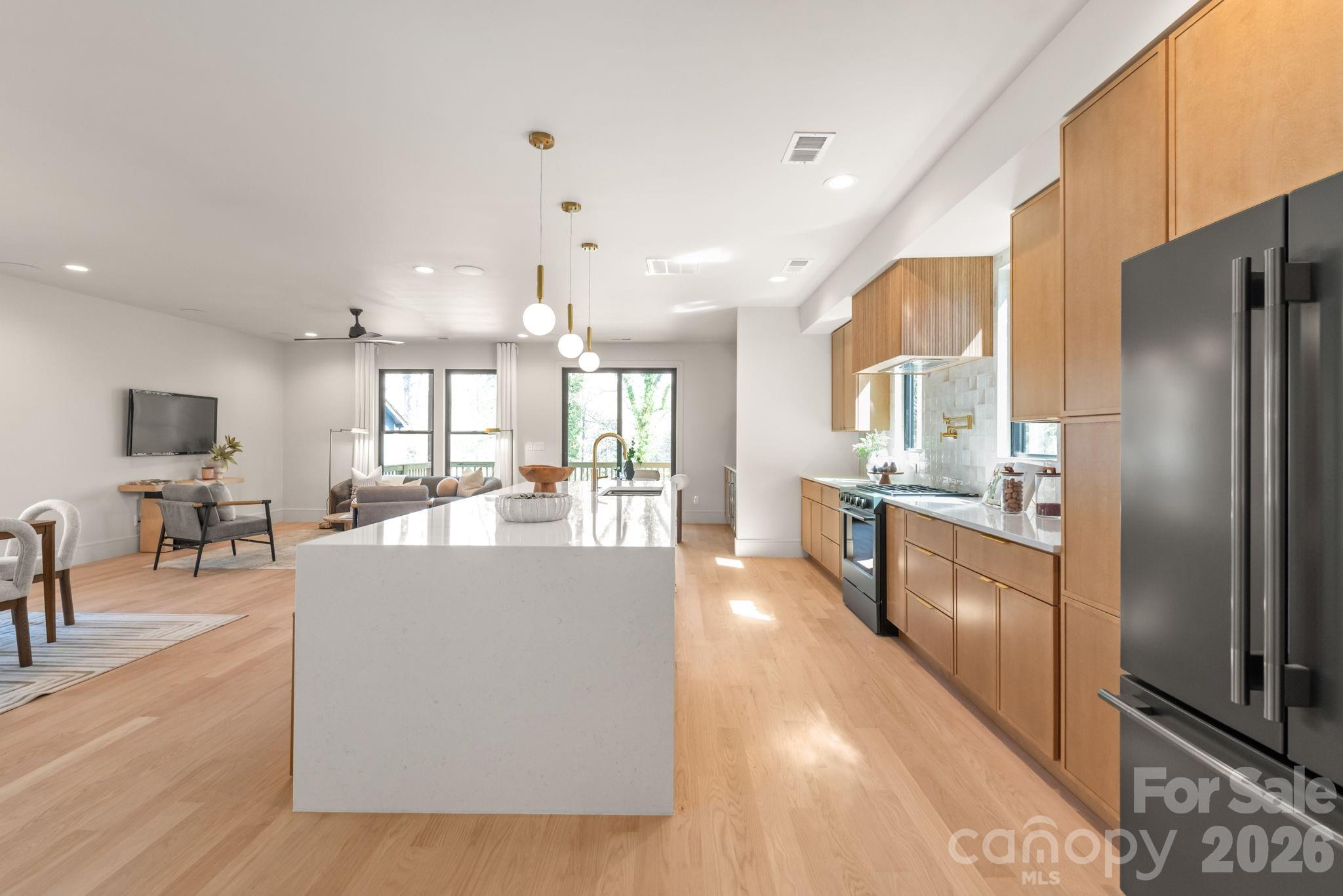 1814 Logie Avenue Property Photo 12