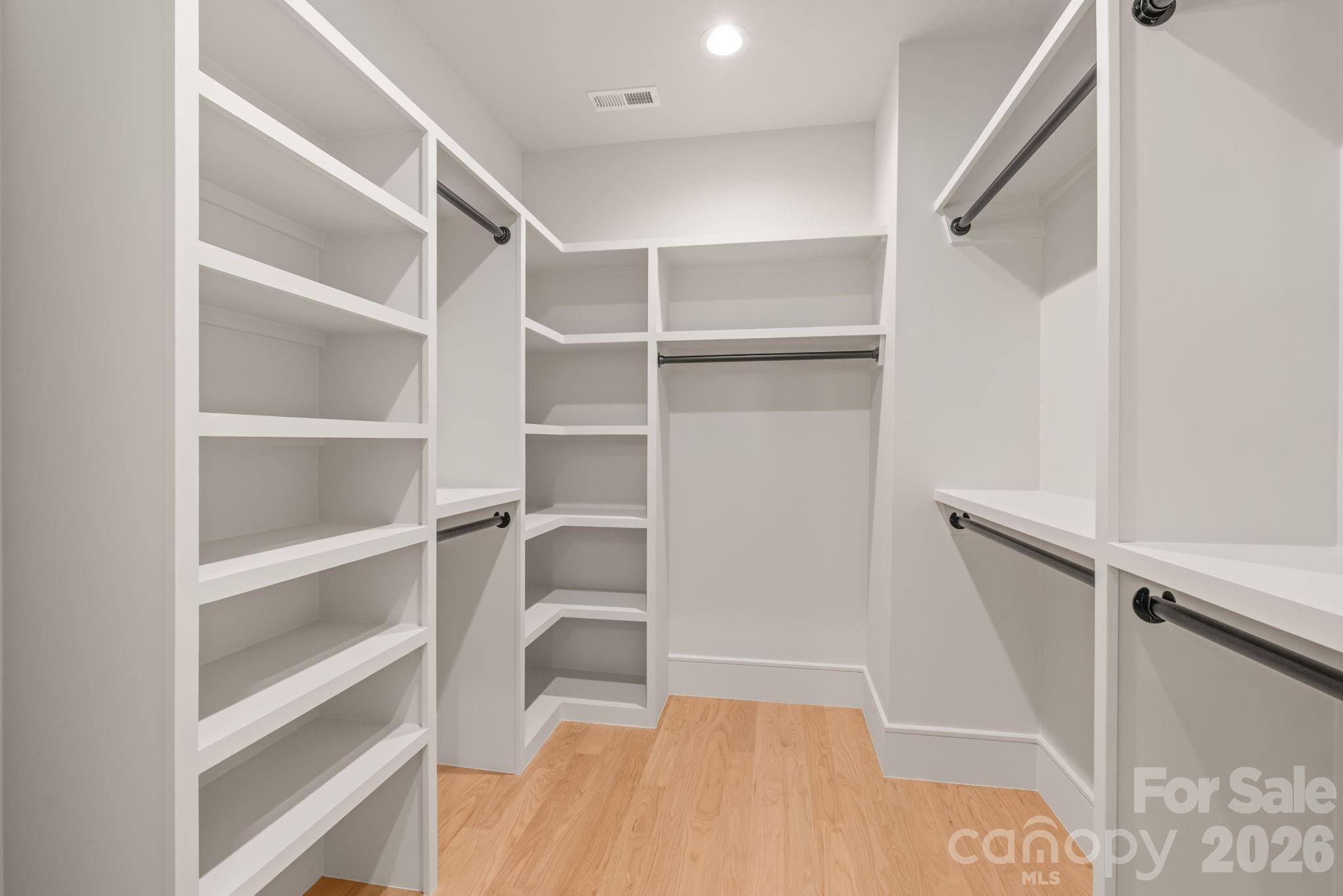 1814 Logie Avenue Property Photo 29