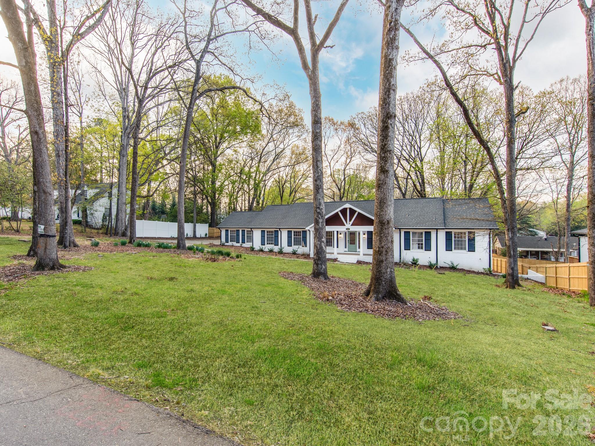 1632 Burtonwood Circle Property Photo