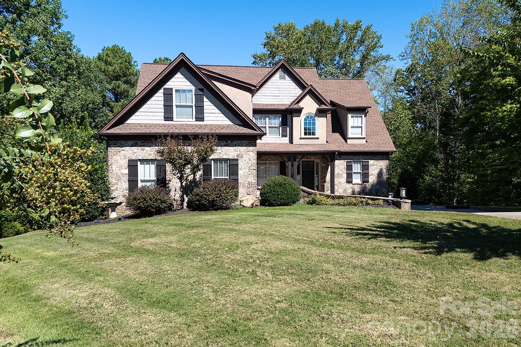 394 Stone Cliff Lane Property Photo 1