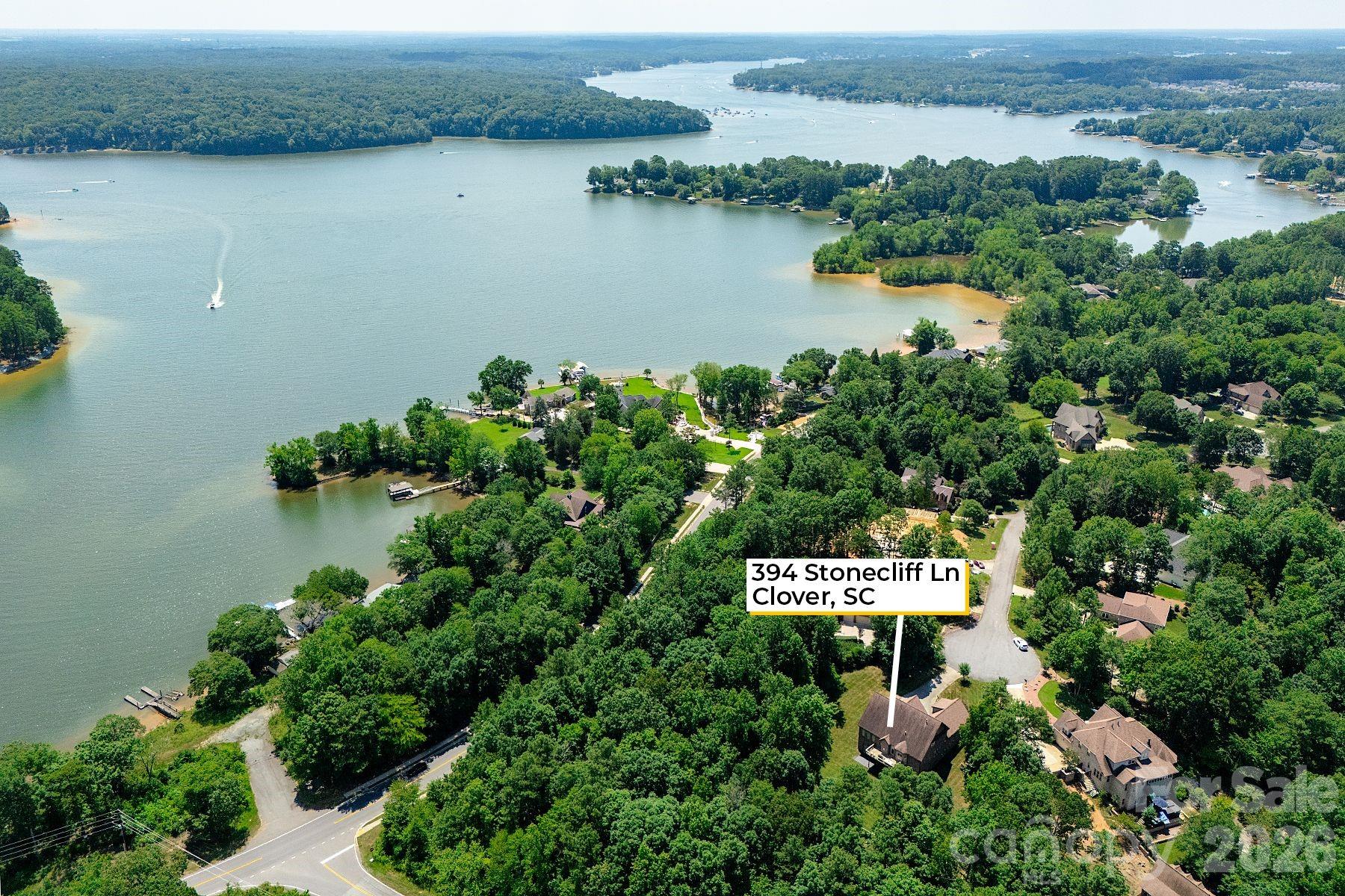 394 Stone Cliff Lane Property Photo 2