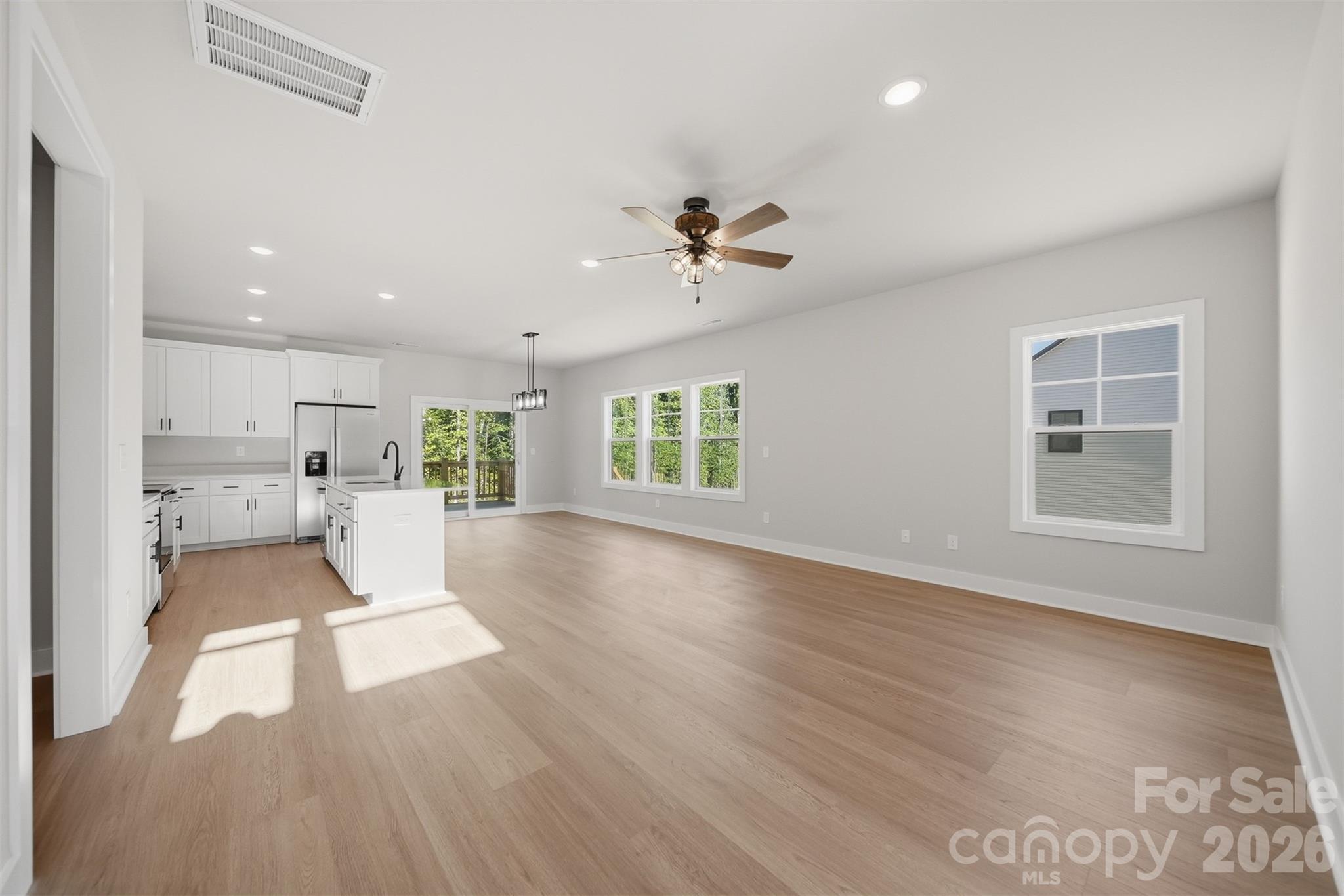 2434 Kimberly Avenue Property Photo 10