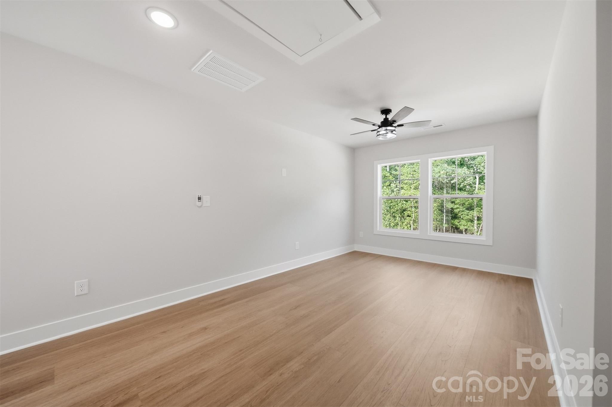 2434 Kimberly Avenue Property Photo 22