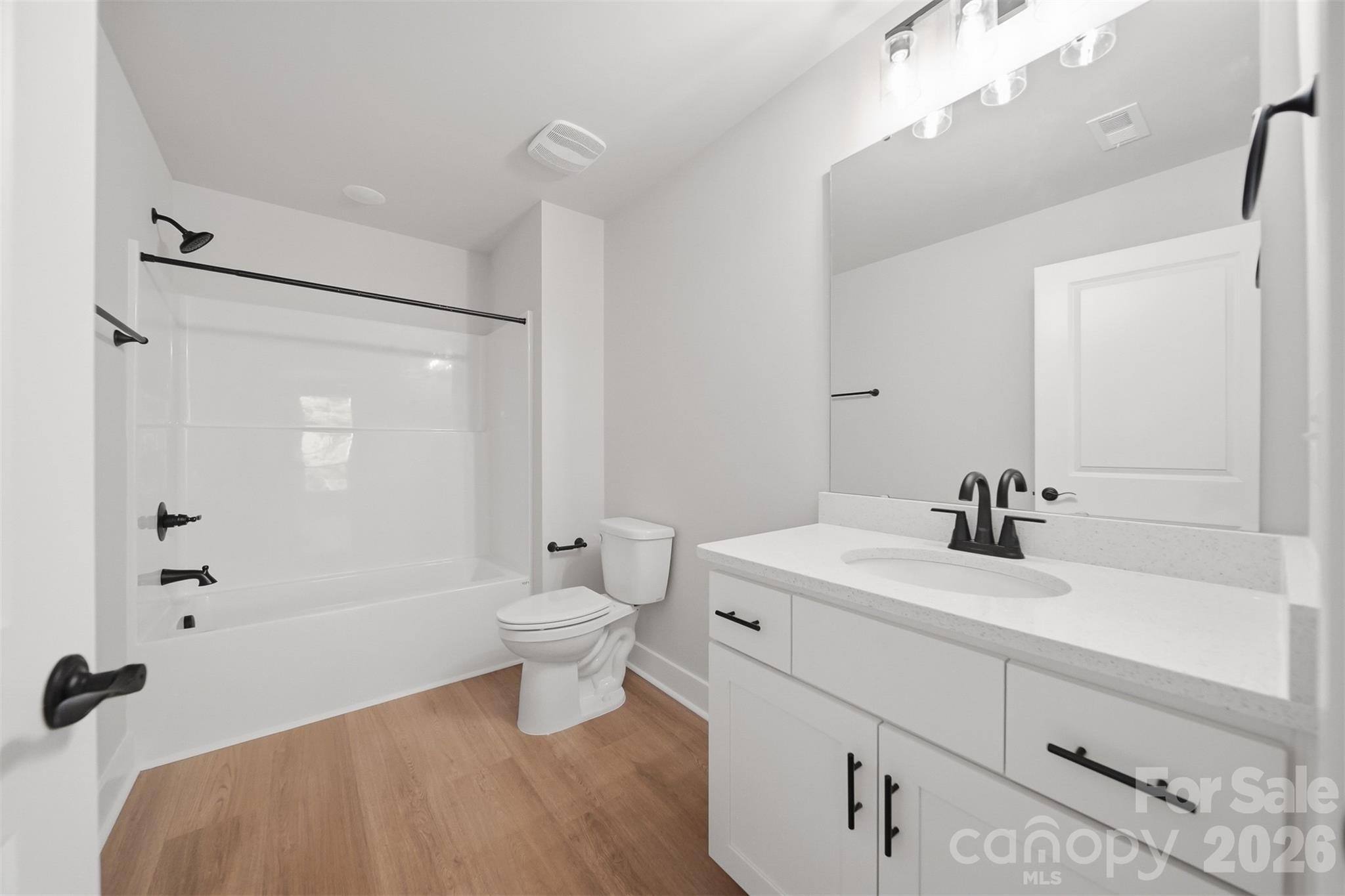 2434 Kimberly Avenue Property Photo 27