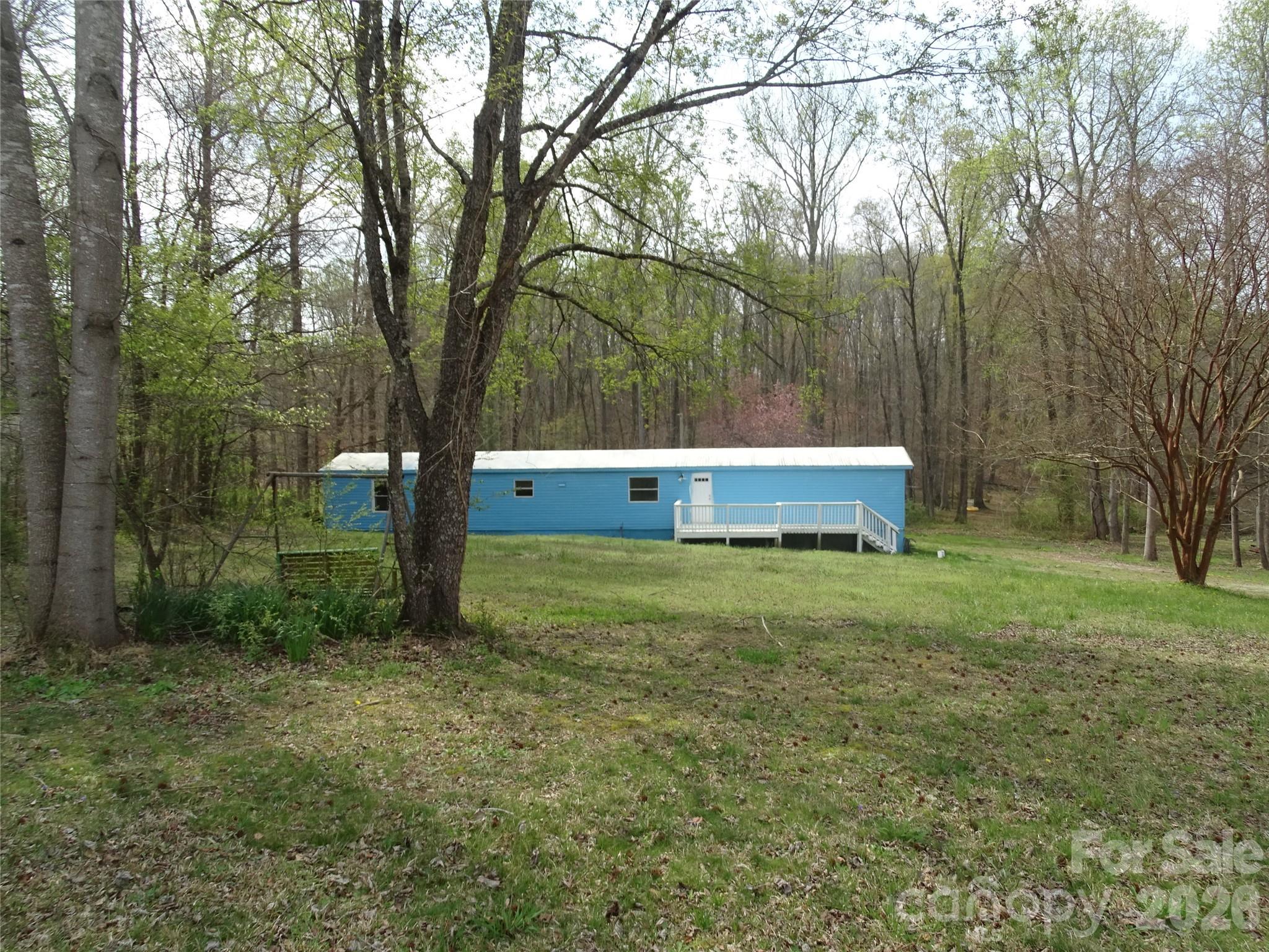 453 Riverview Lane Property Photo 1
