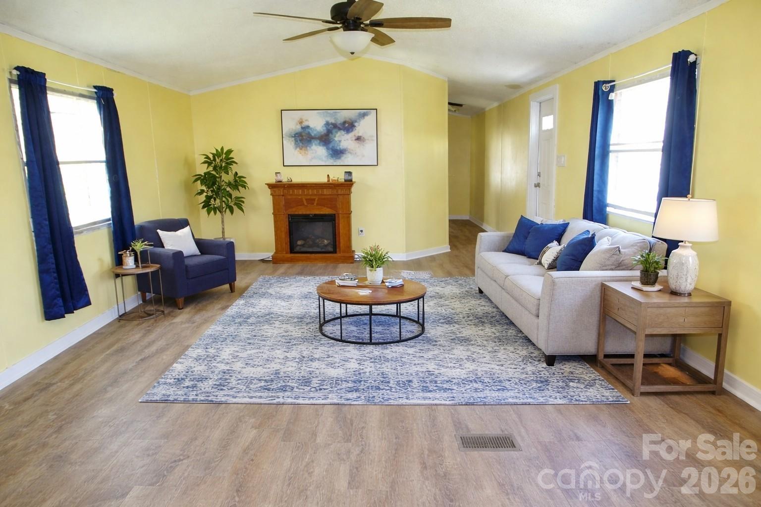 453 Riverview Lane Property Photo 9