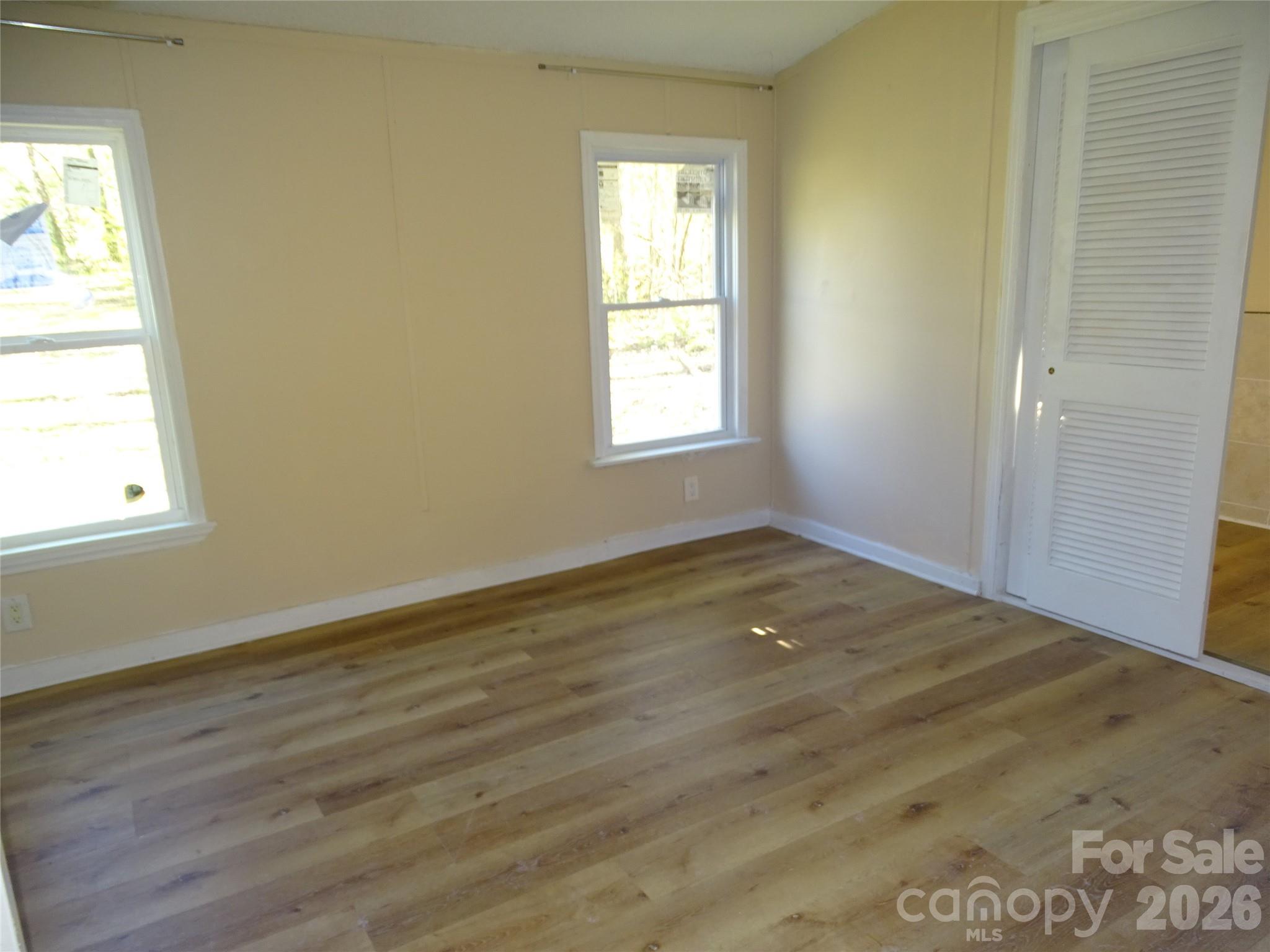 453 Riverview Lane Property Photo 10