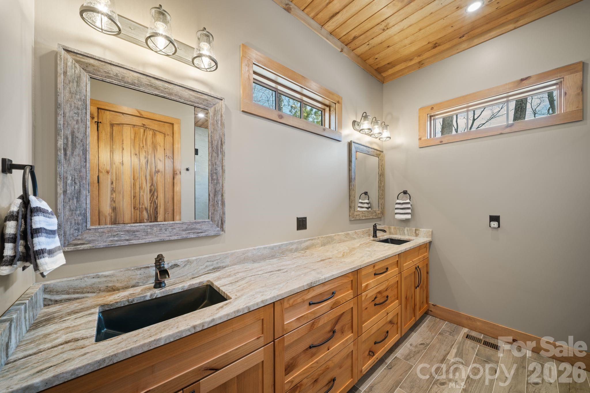 296 Austin Mountain Drive Property Photo 14